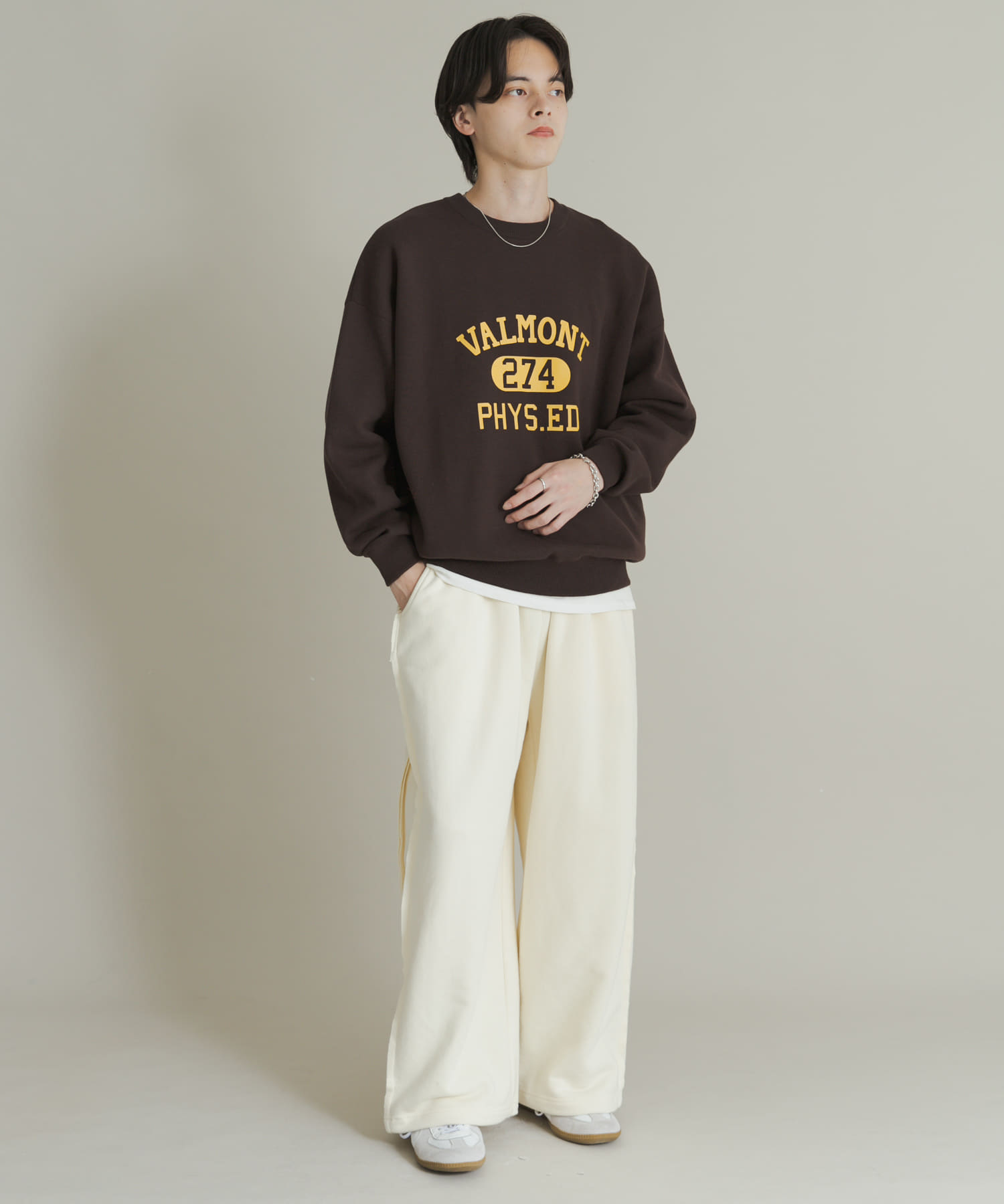 スウェットライクカレッジロゴニット BROWN L