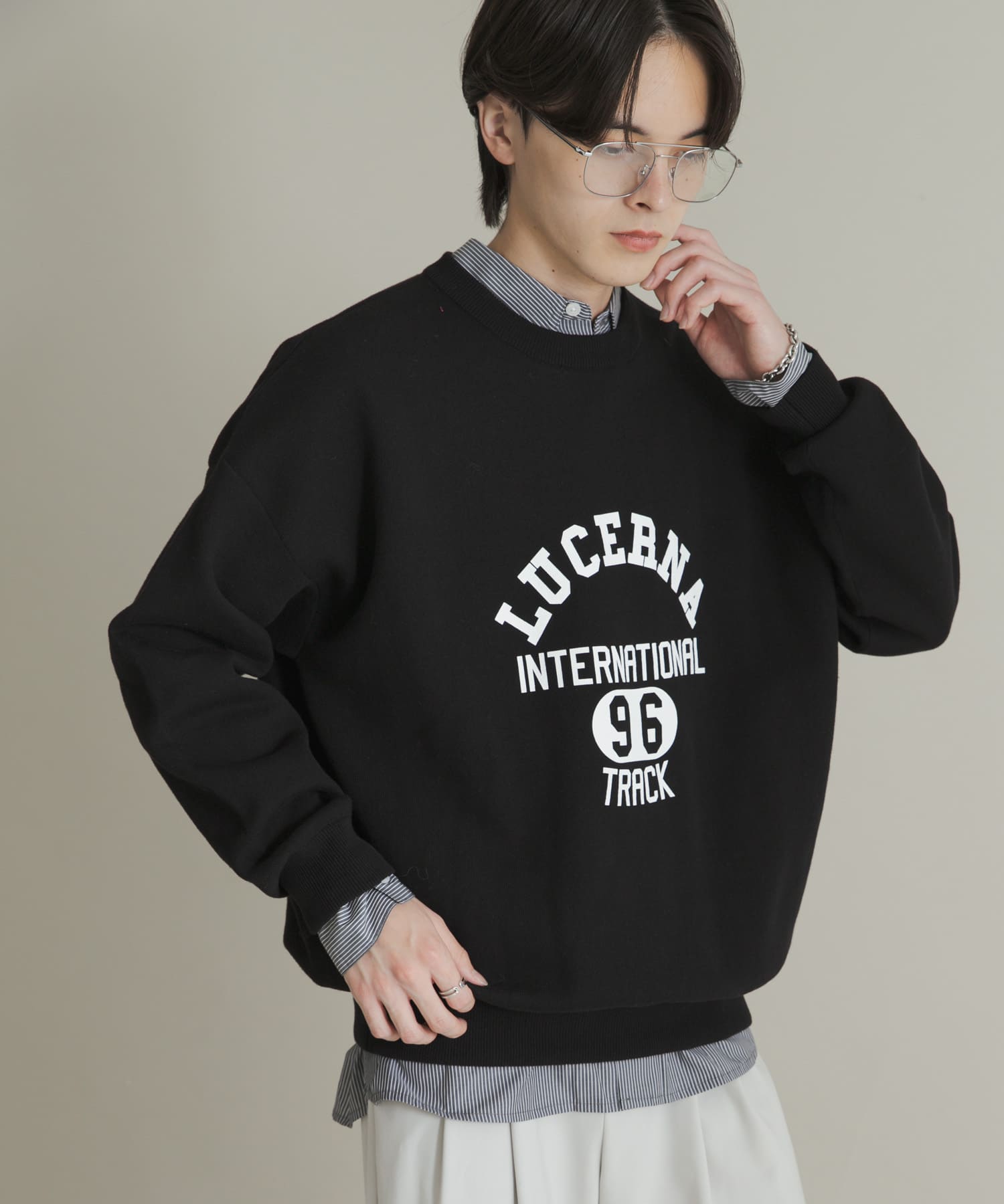 スウェットライクカレッジロゴニット