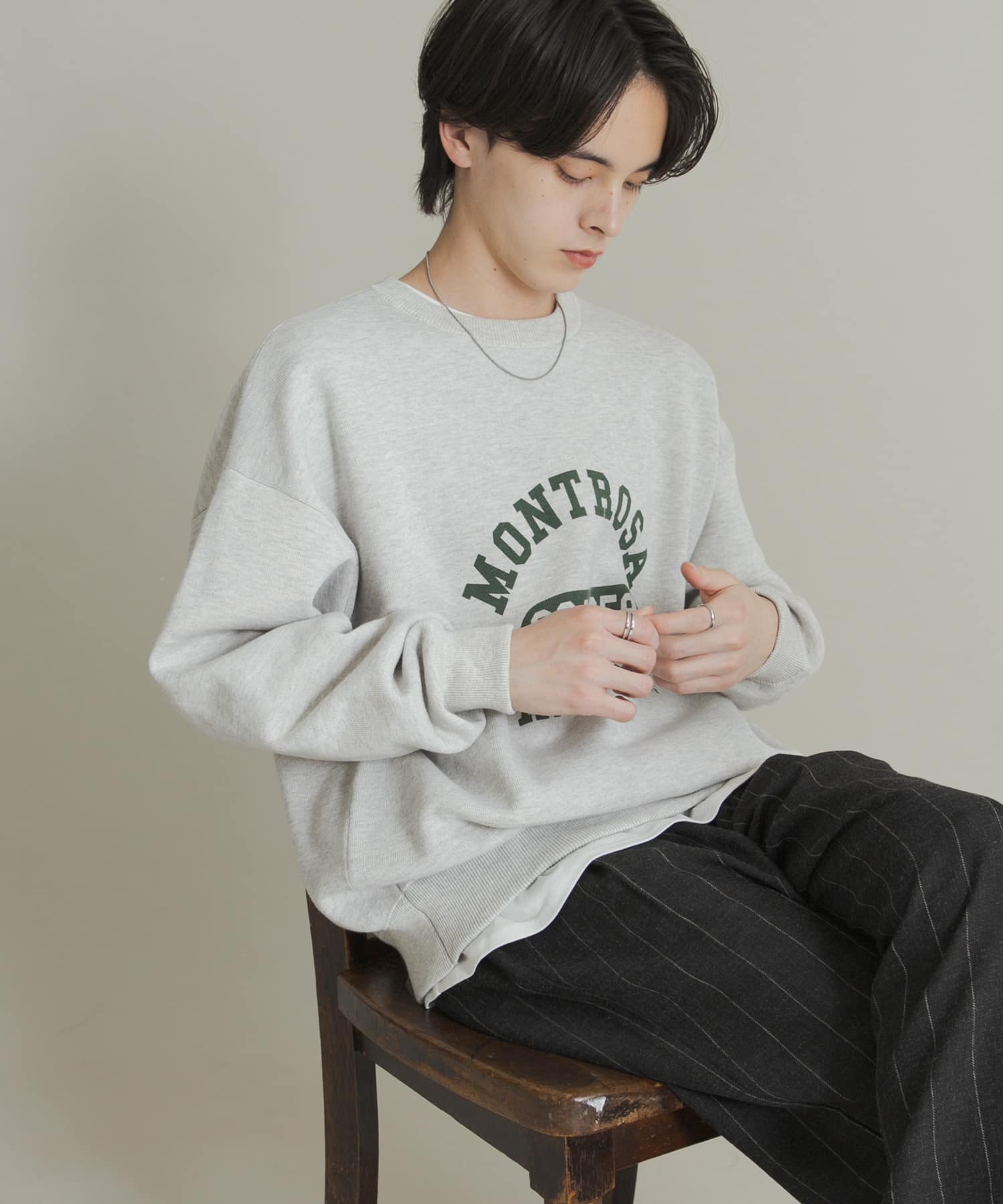 スウェットライクカレッジロゴニット GRAY L