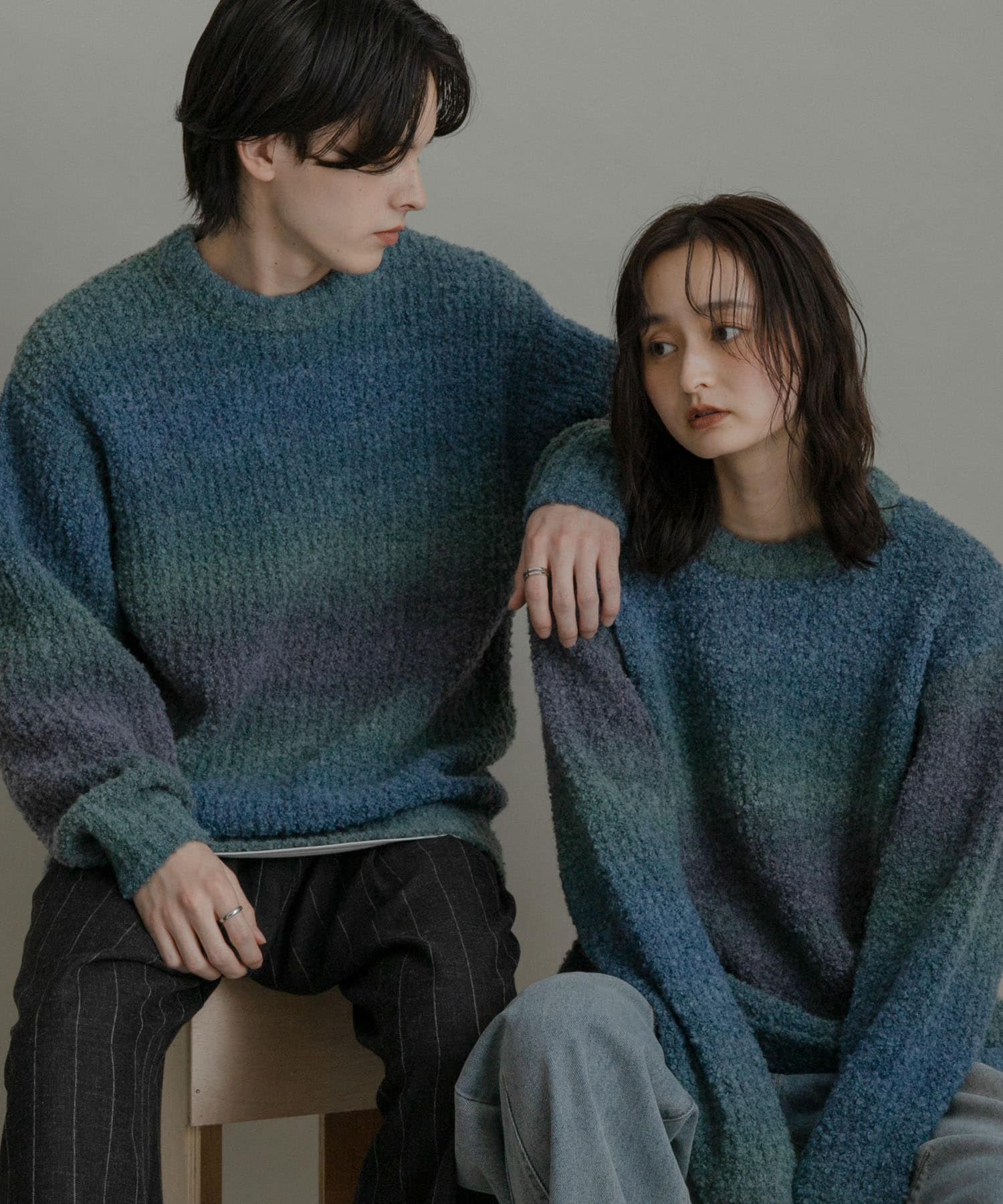 『ユニセックス』ブークレグラデーションニット