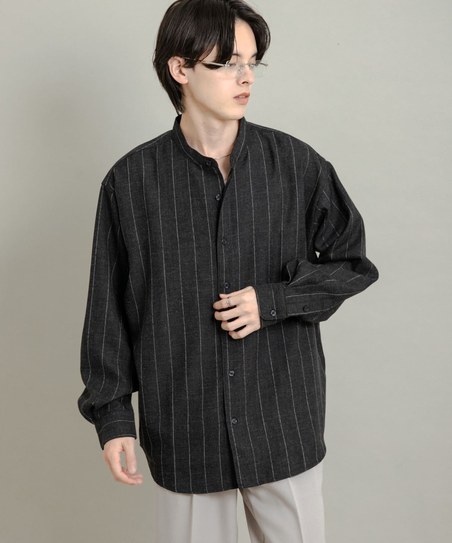ウールタッチストライプバンドカラーシャツ(M BROWN): トップス｜URBAN