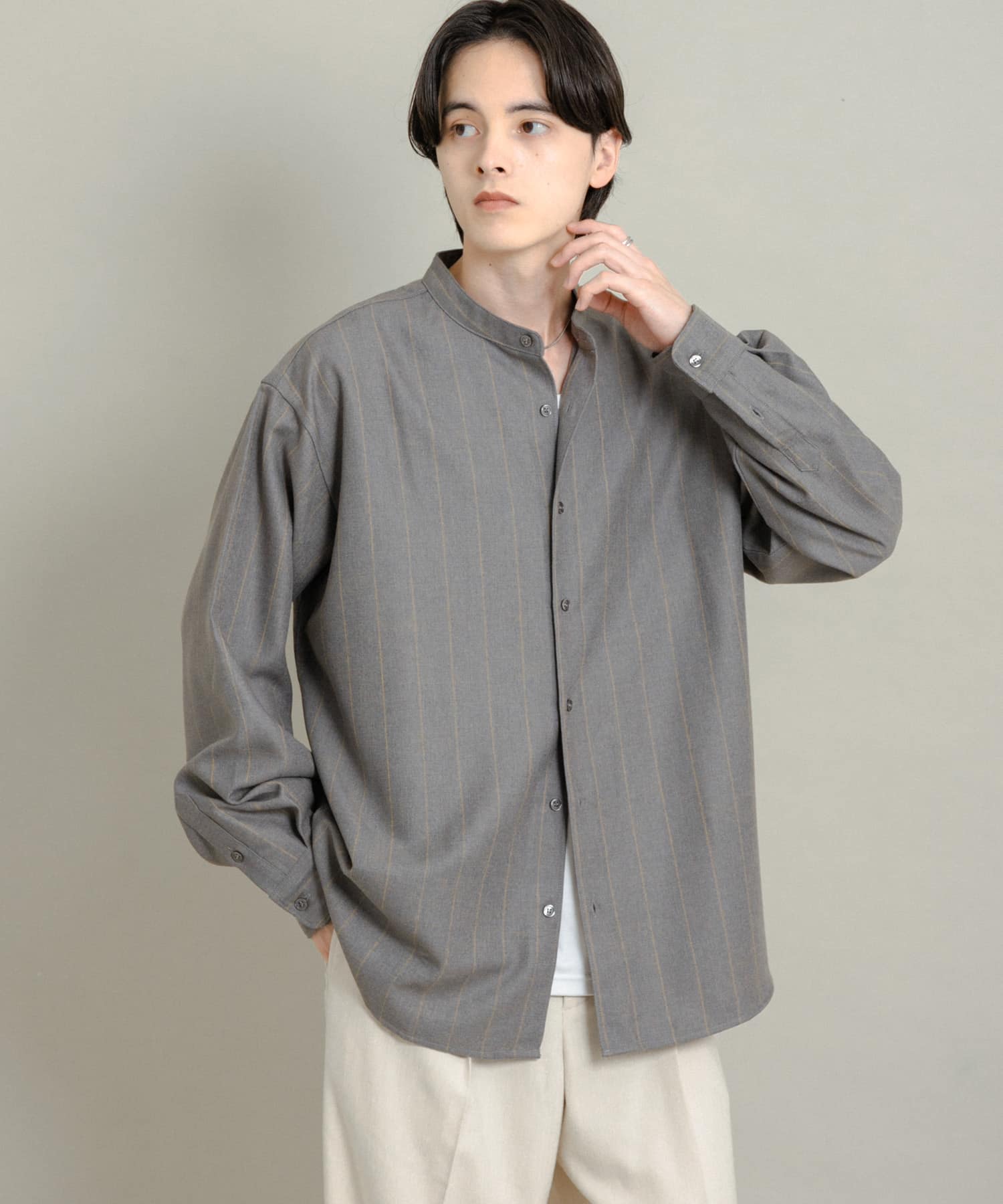 GRAY