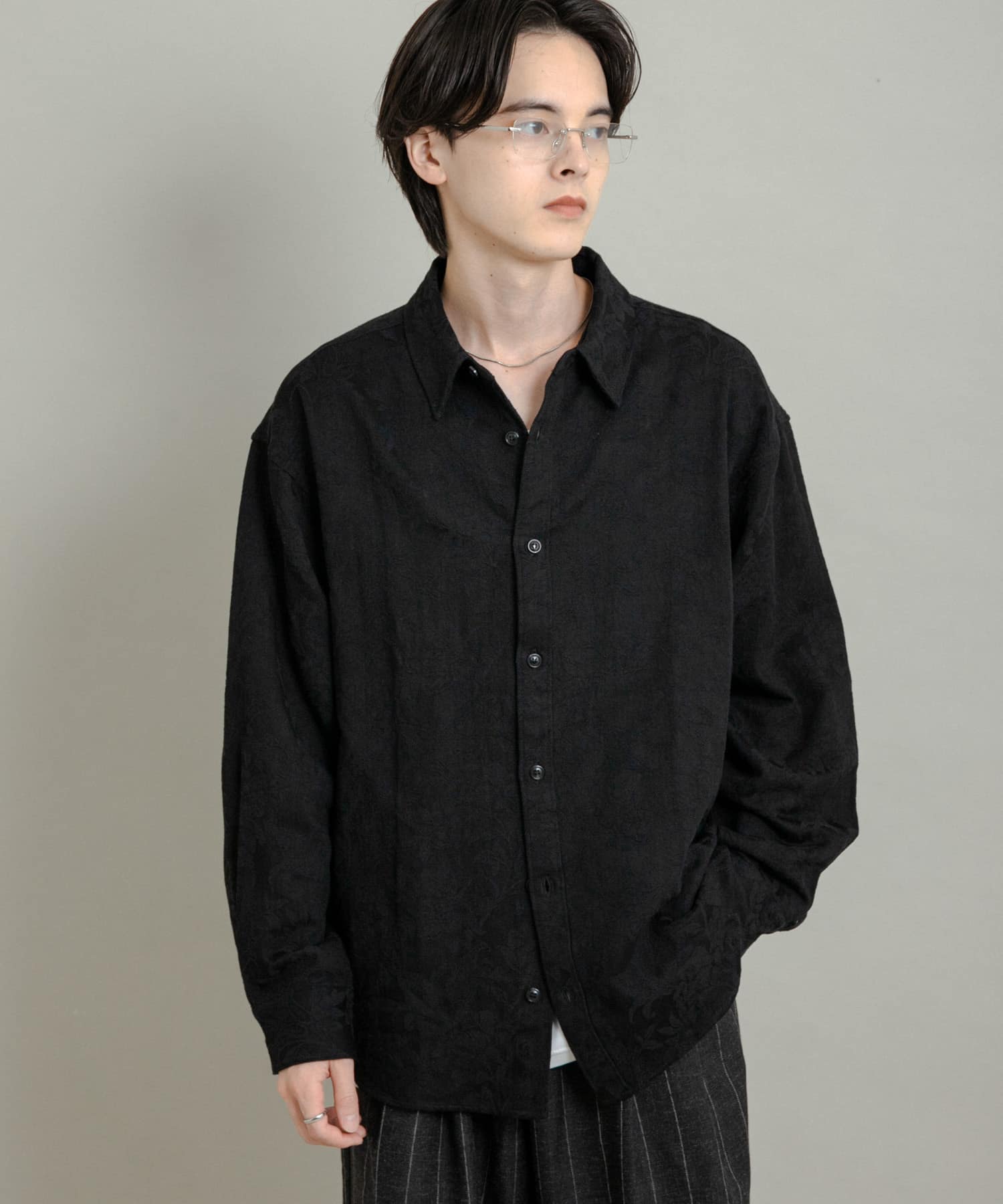 ボタニカルジャガードロングスリーブシャツ