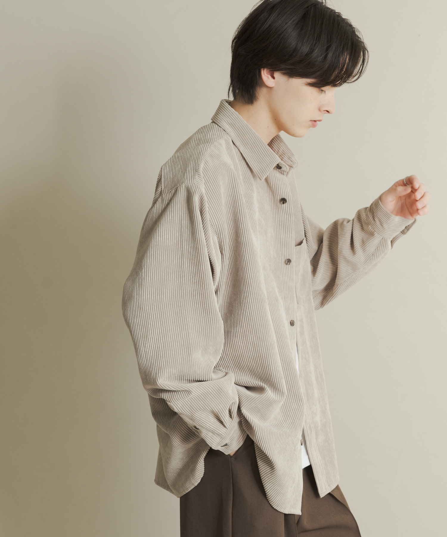 『ユニセックス』ウォッシュドコーデュロイロングスリーブシャツ GREIGE L
