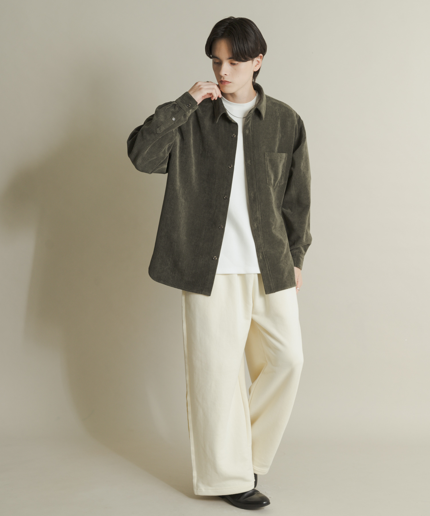 GREEN
