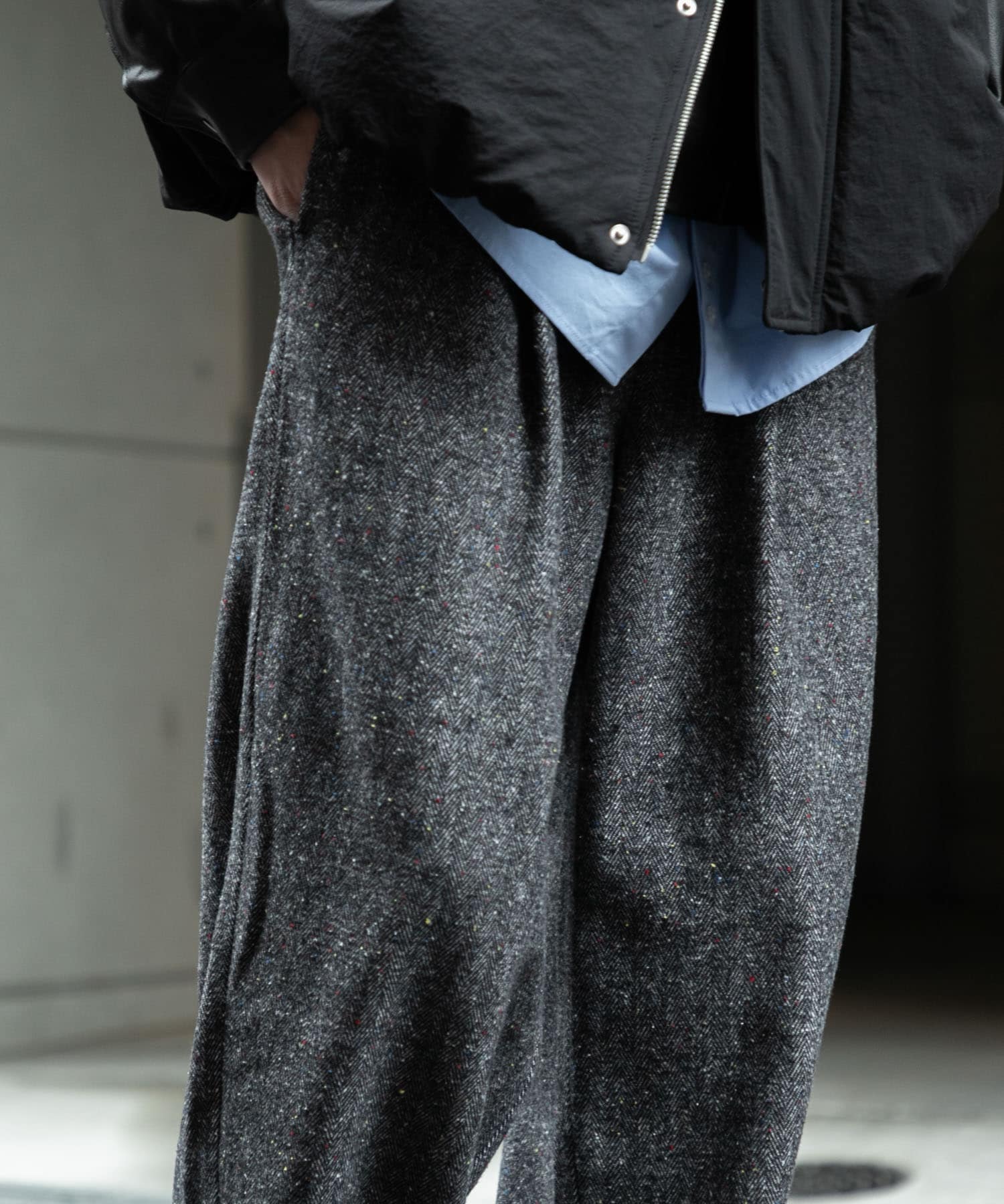 カラーネップワンタックバレルパンツ