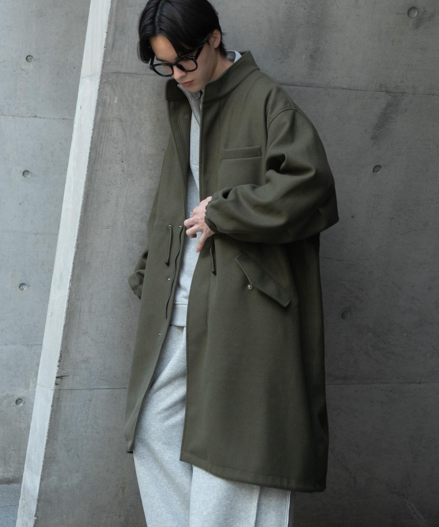 KHAKI
