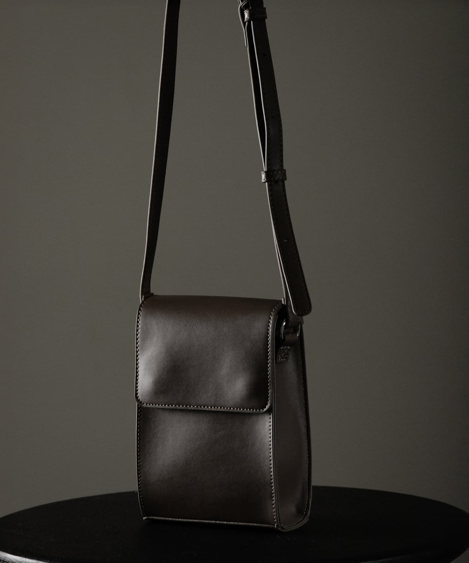 スクエアフラップミニショルダー