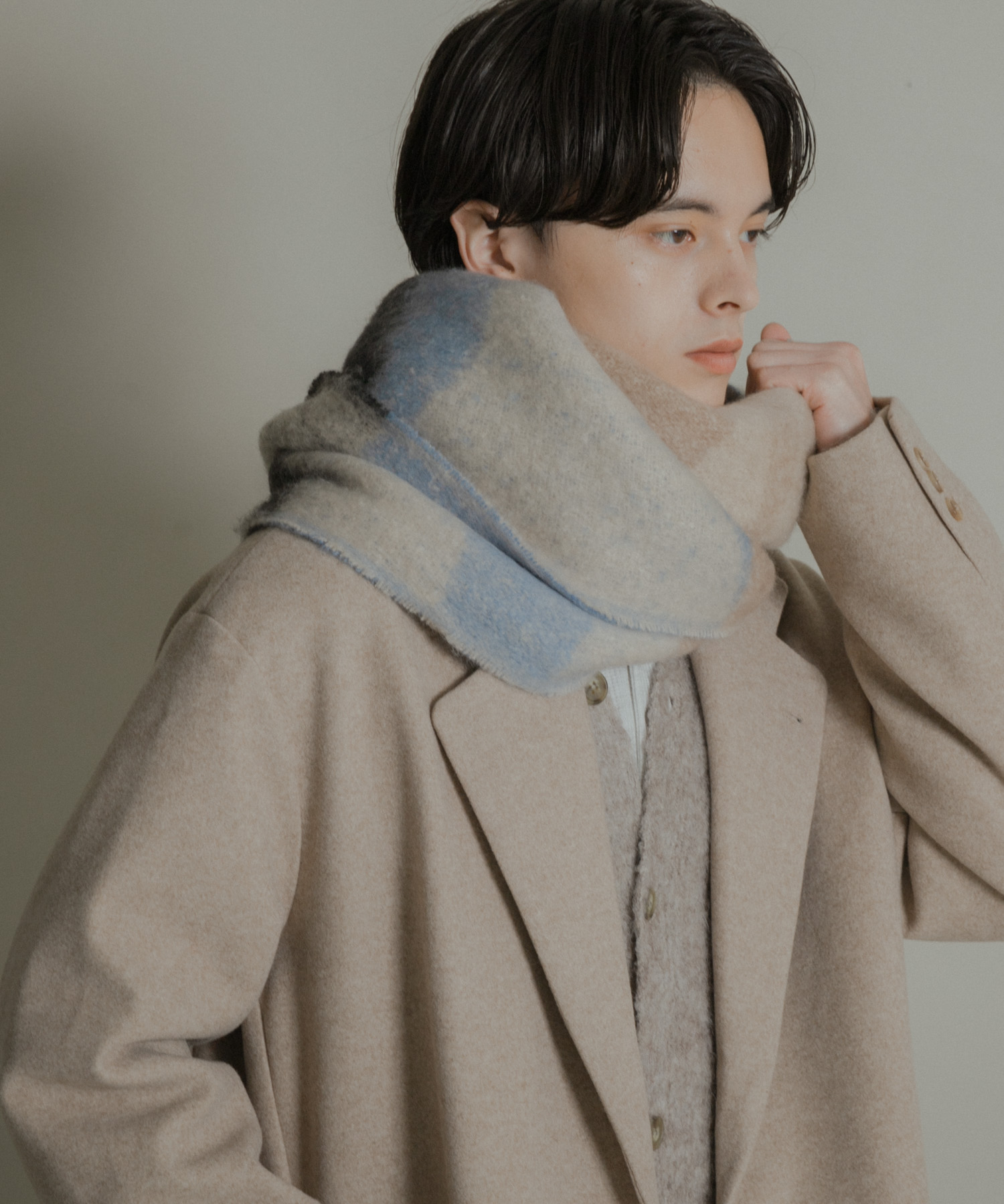 パターンボリューム大判マフラー IVORY One