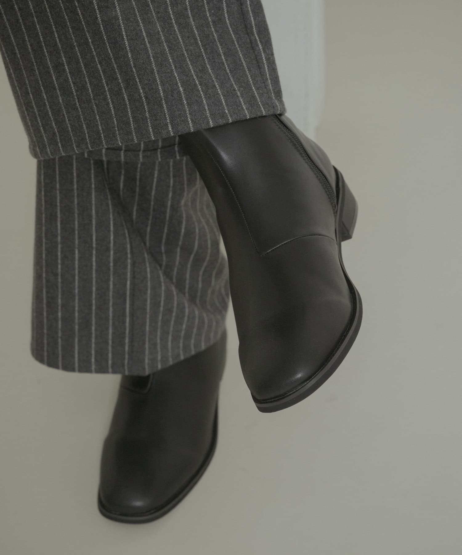 スクエアトゥサイドジップローブーツ BLACK 26.5