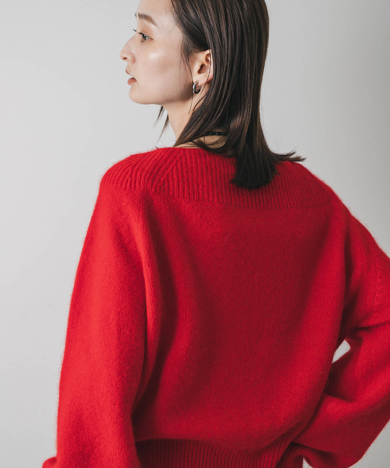 ボートネックヘアリーニット(One CHARCOAL): トップス｜URBAN RESEARCH