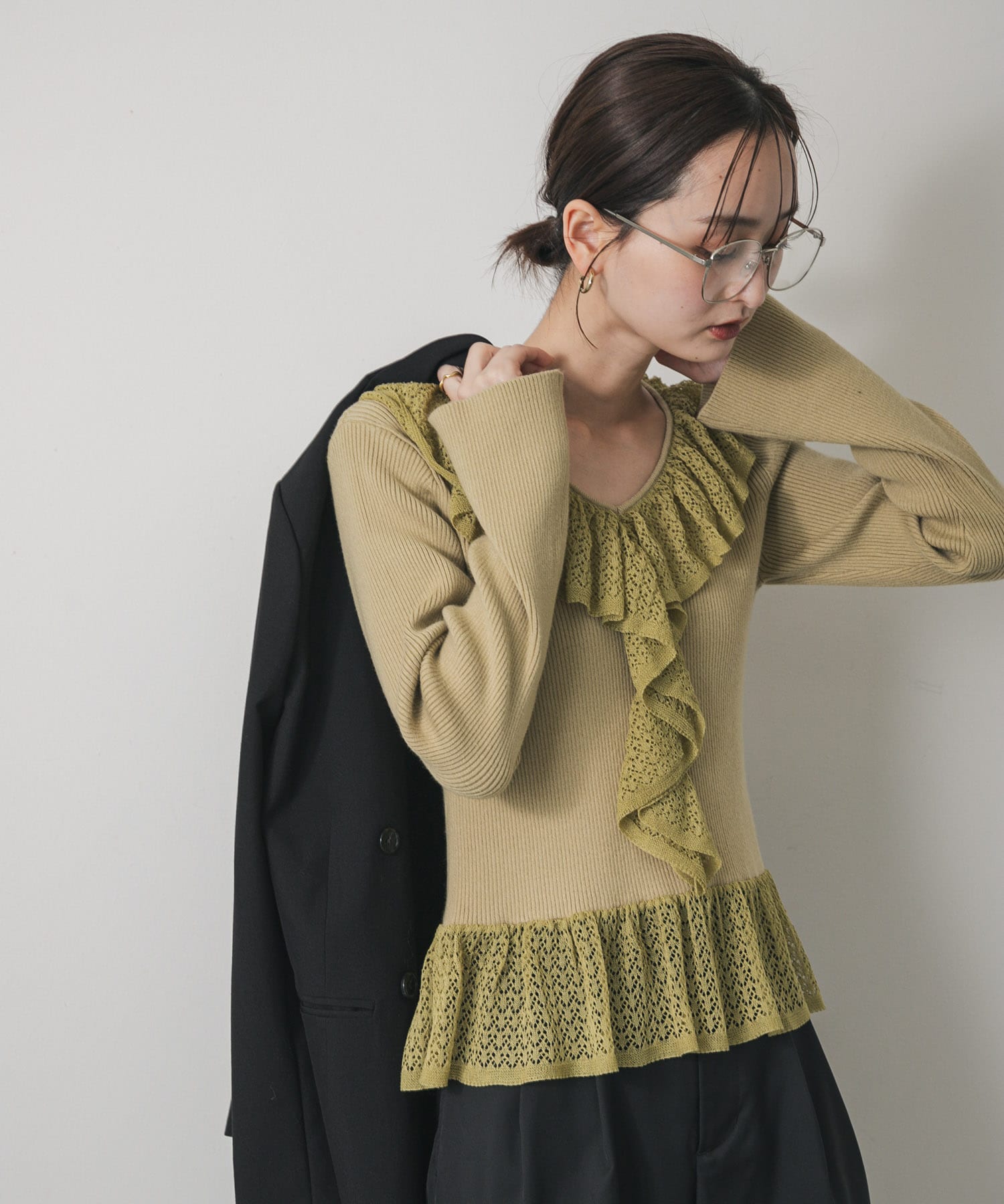 Y.BEIGE