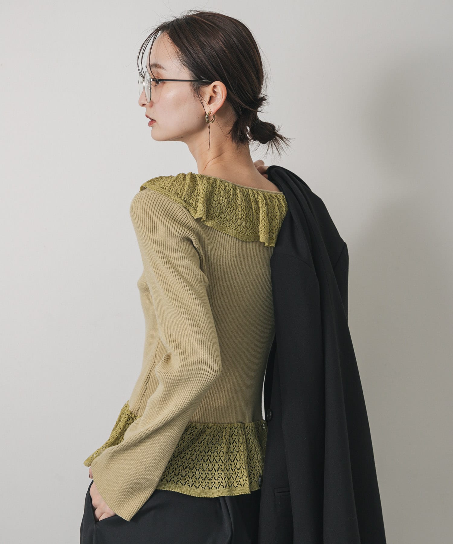 Y.BEIGE