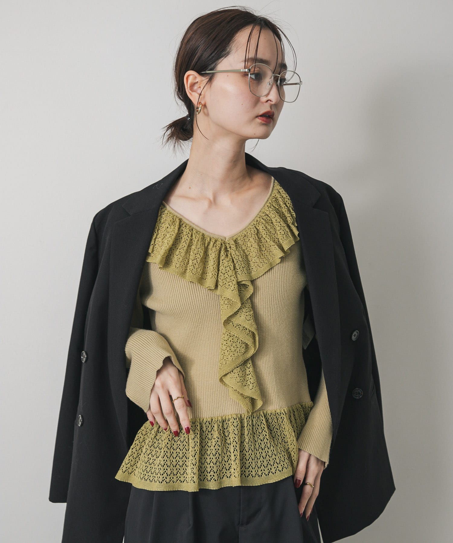 Y.BEIGE