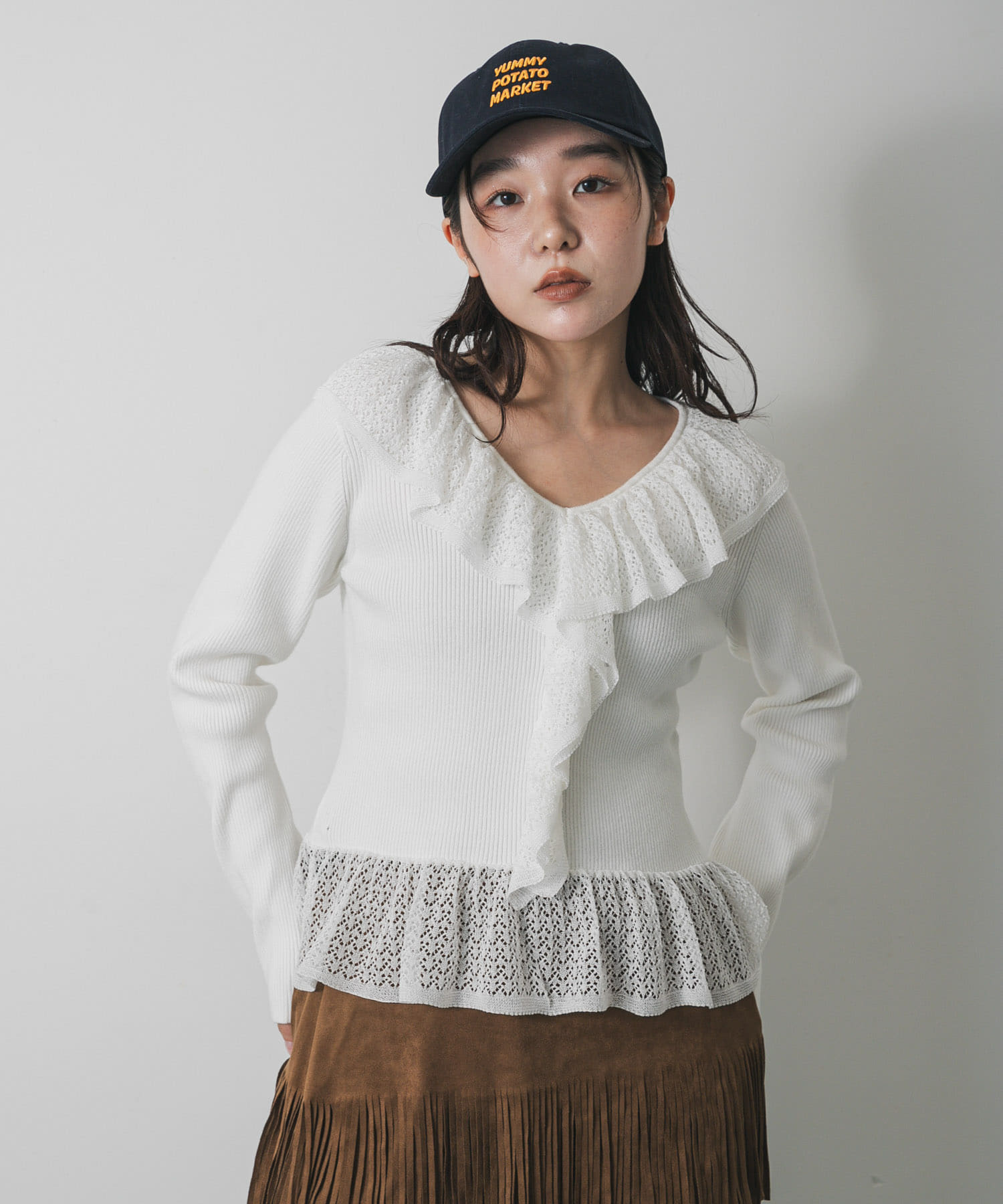 『洗濯可』フリルレースフレアスリーブニット