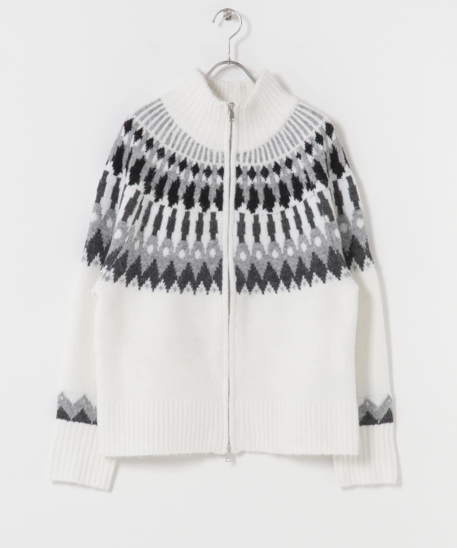 OFF WHITE