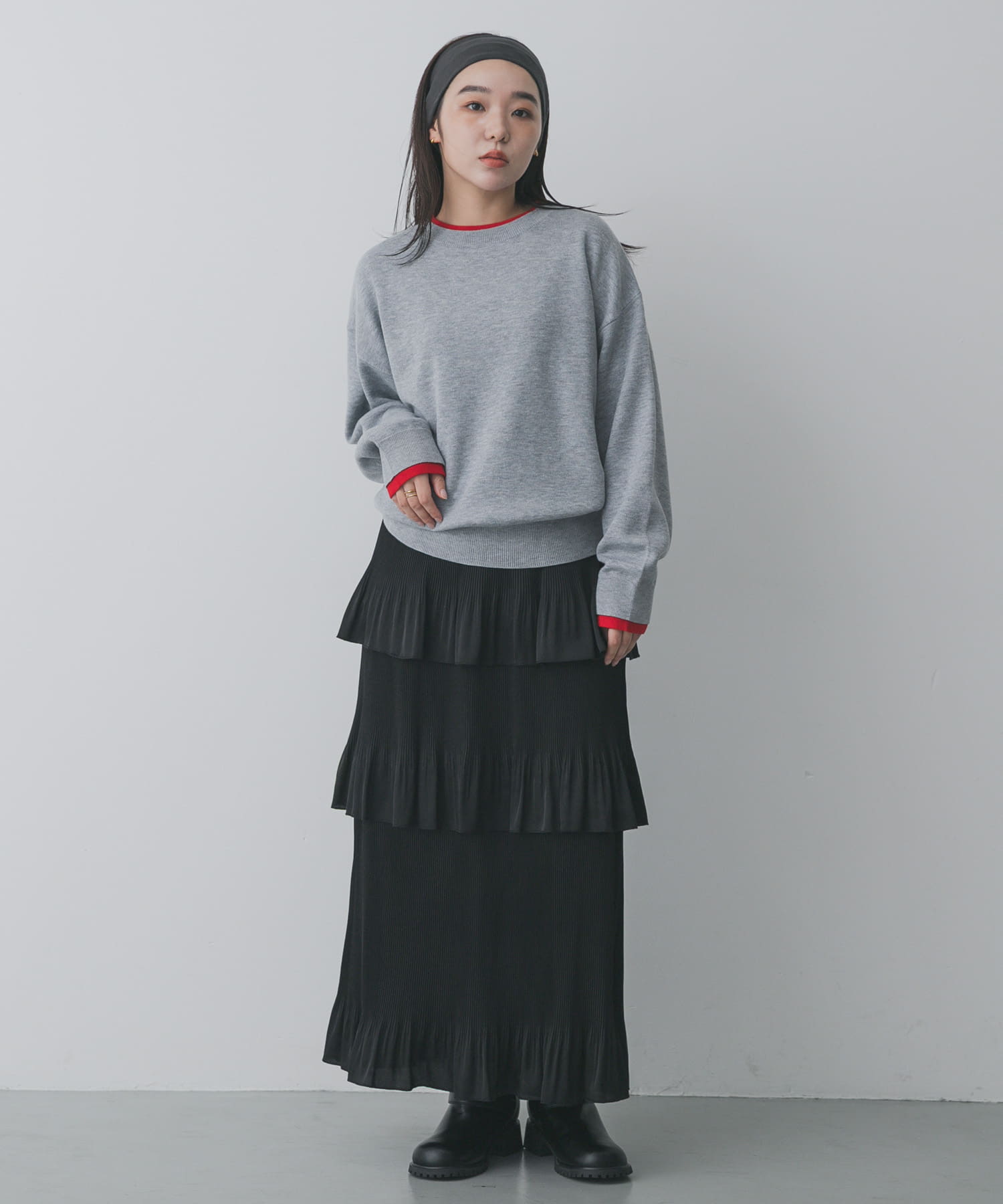 GRAY