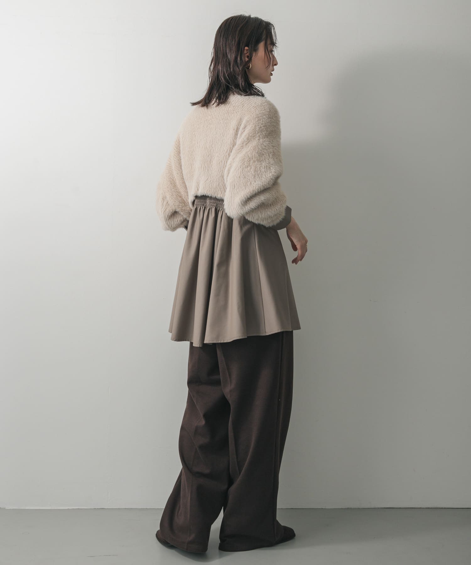 『一部WEB限定カラー』ラメシャギークロップドカーディガン GREIGE one