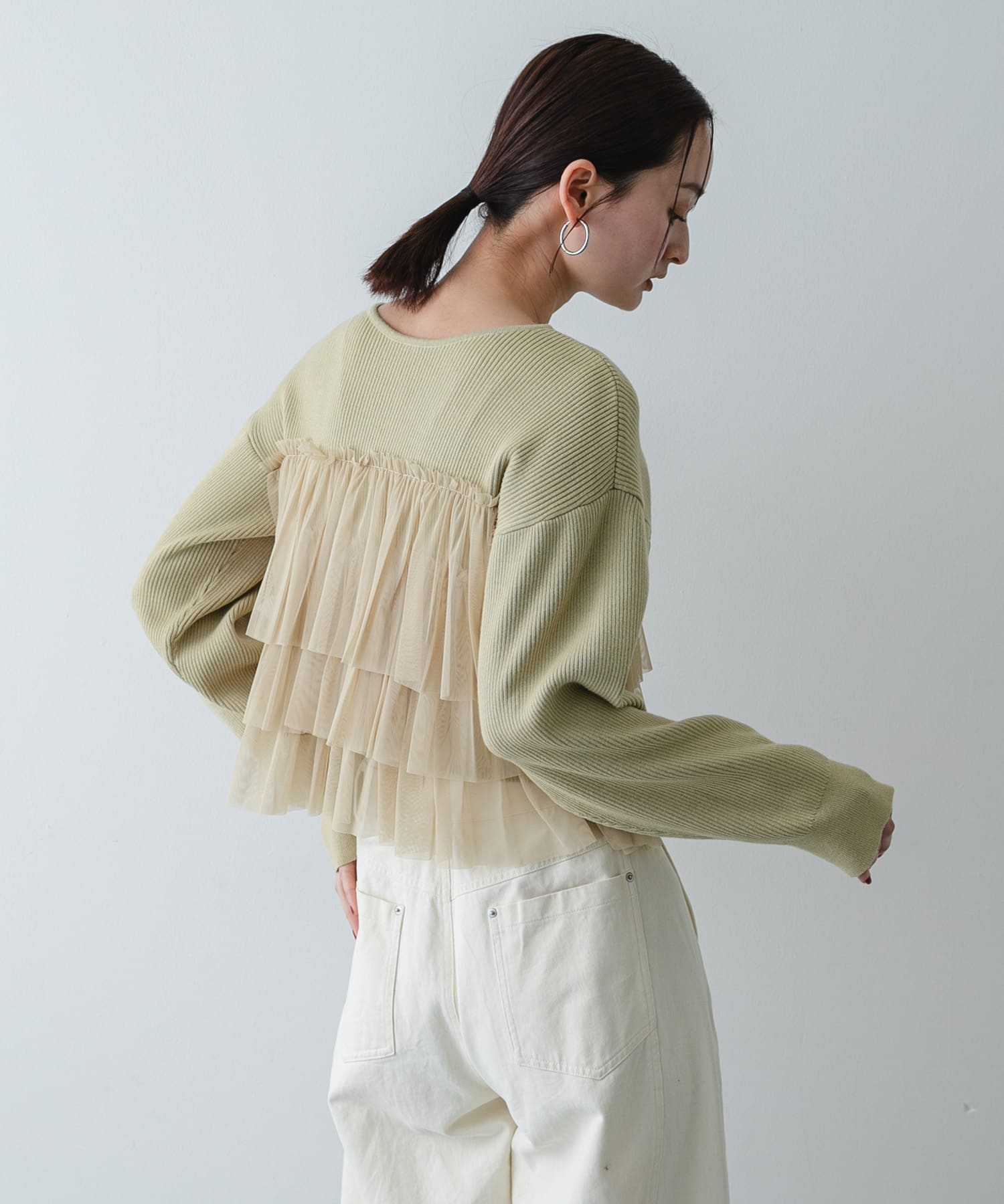 Y.BEIGE