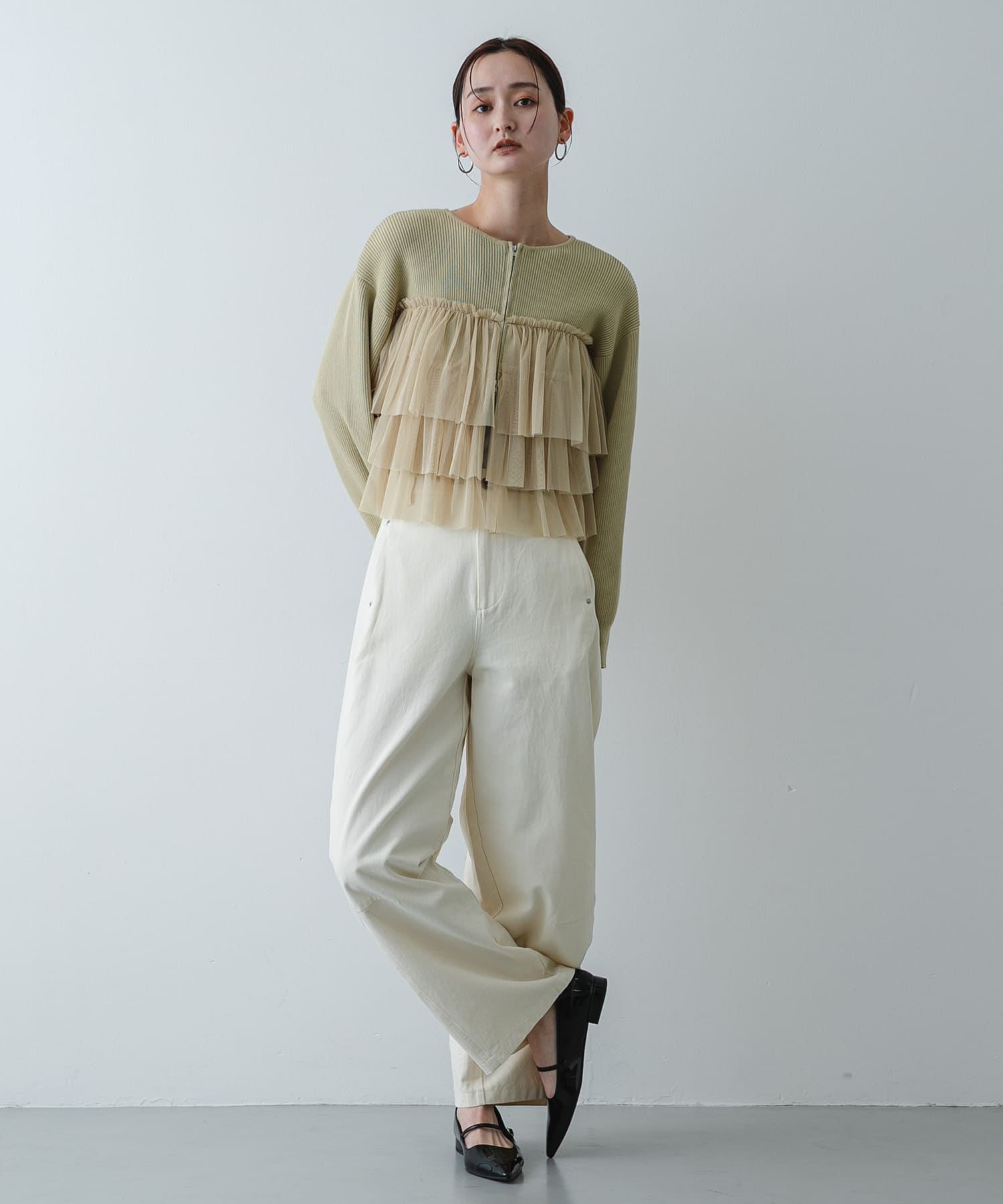 Y.BEIGE