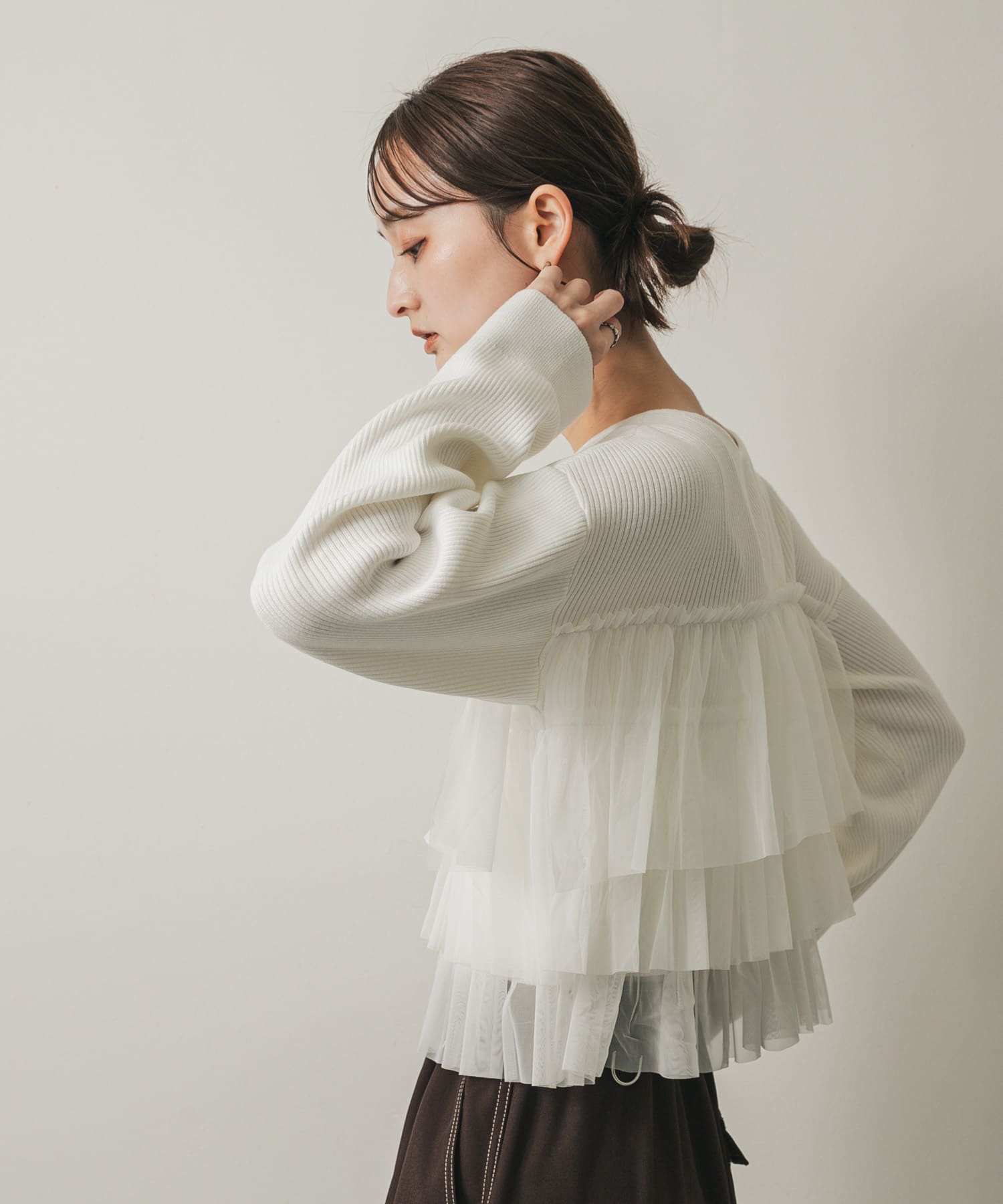 OFF WHITE