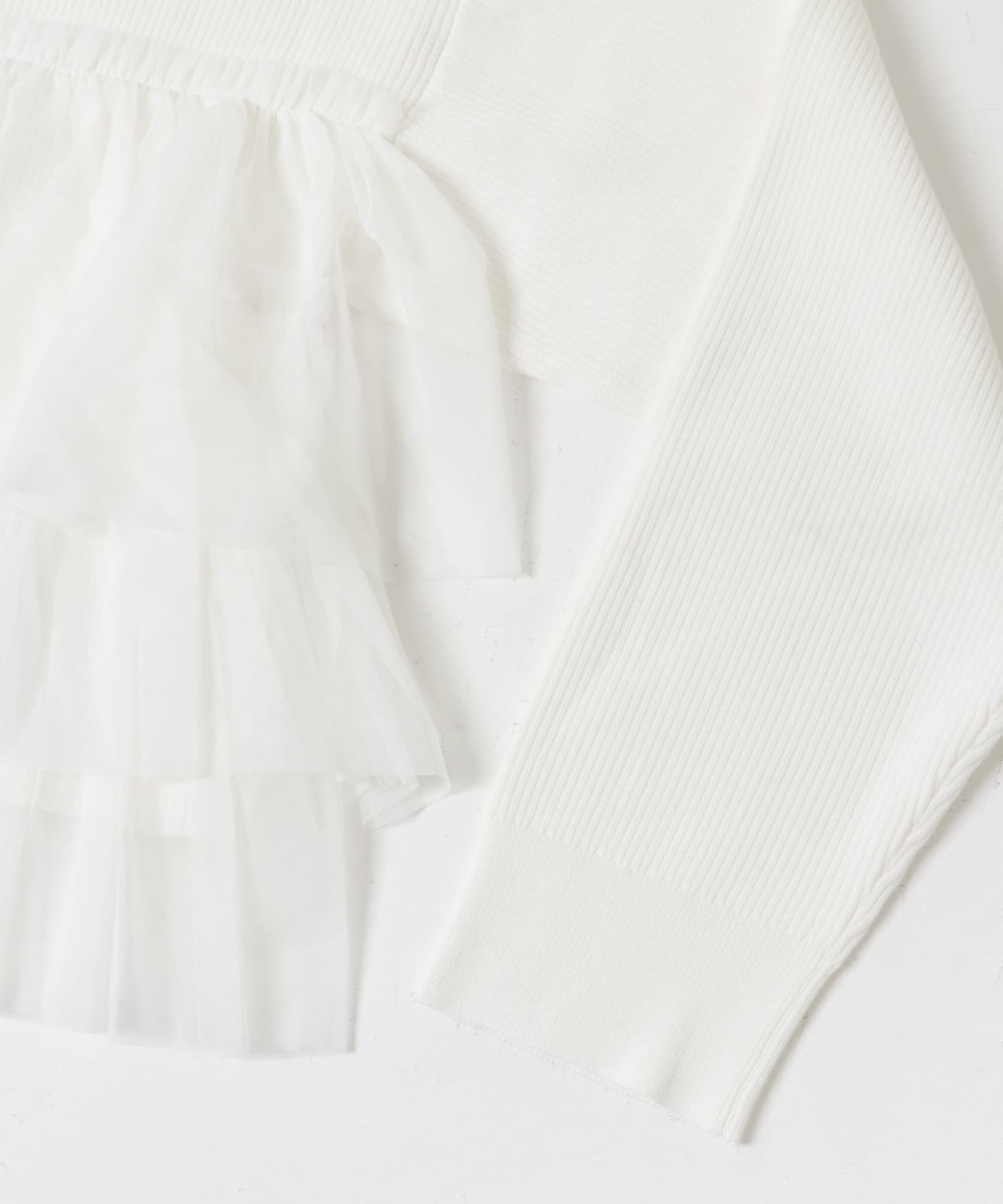 OFF WHITE