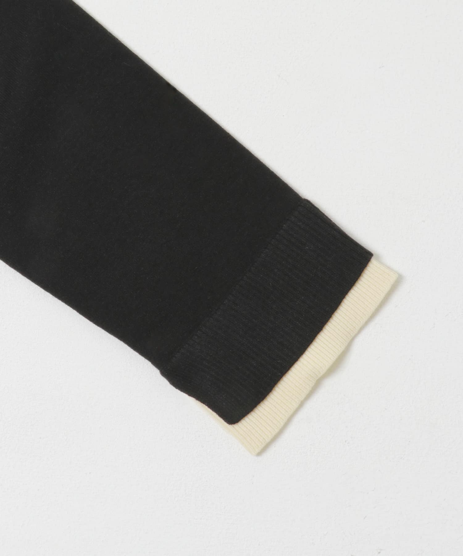 ヘンリーネックレイヤードセーター BLK×IVO One