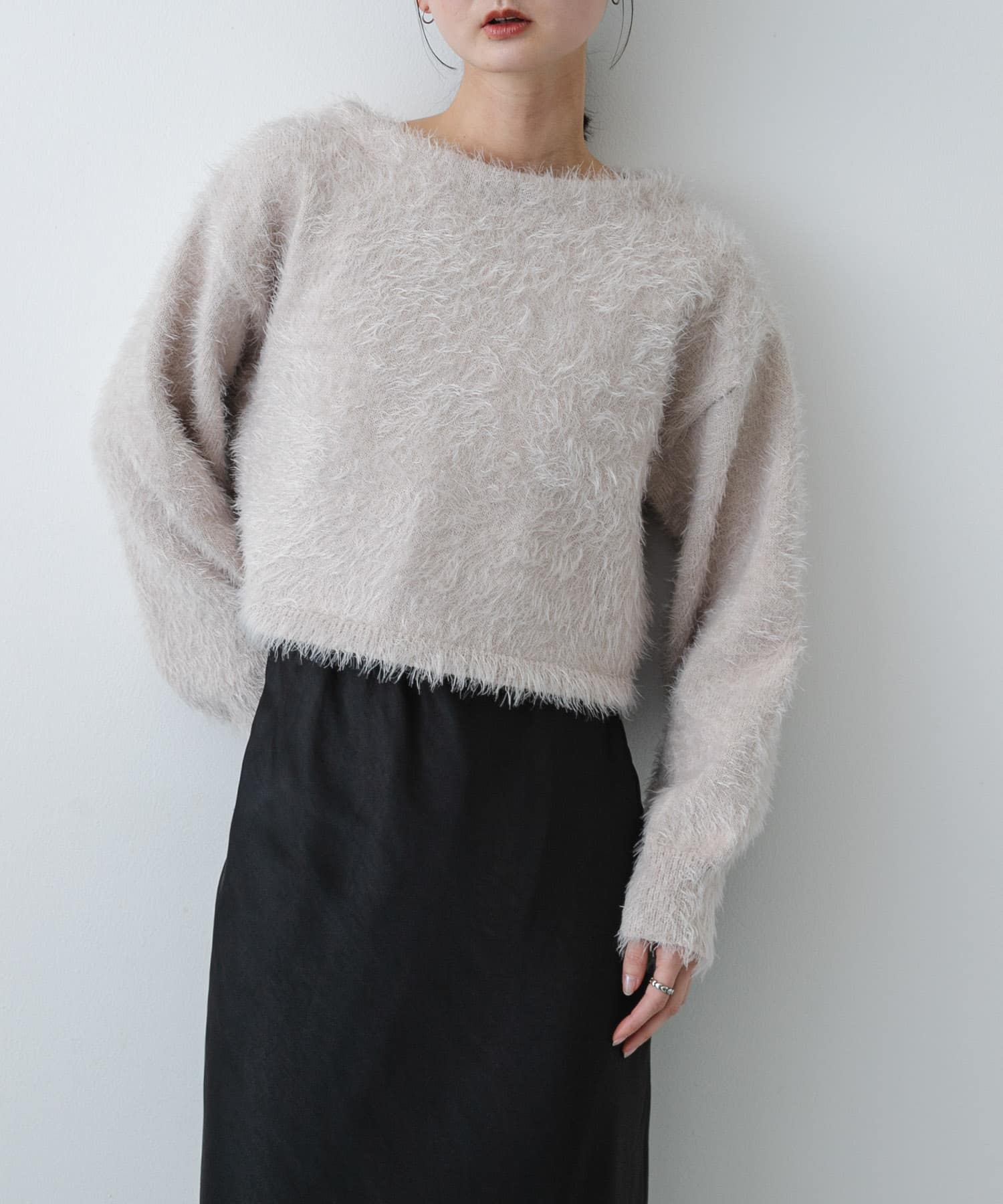 クロップドシャギーセーター
