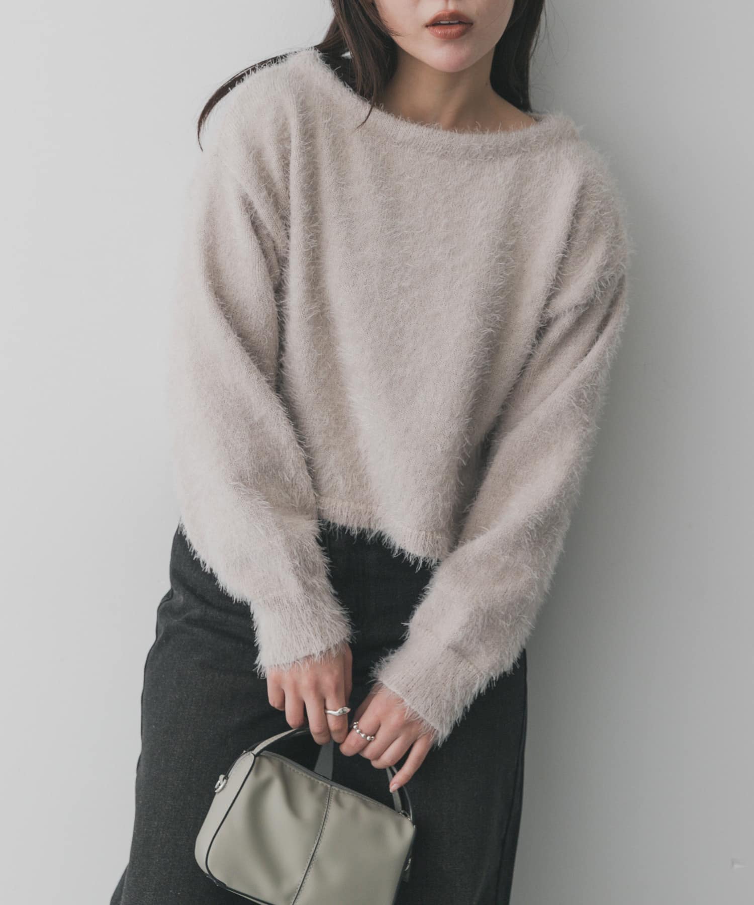 クロップドシャギーセーター