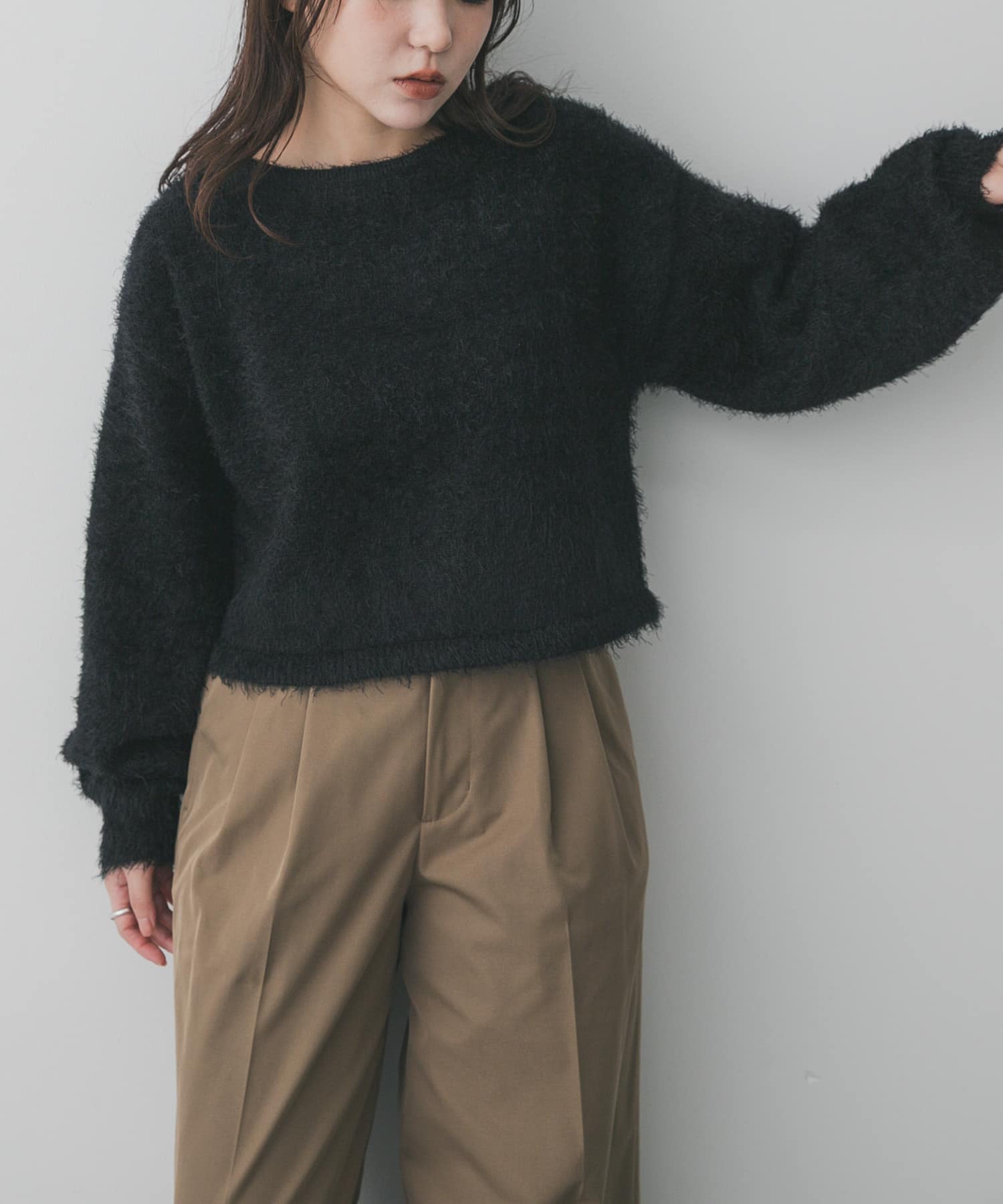 クロップドシャギーセーター