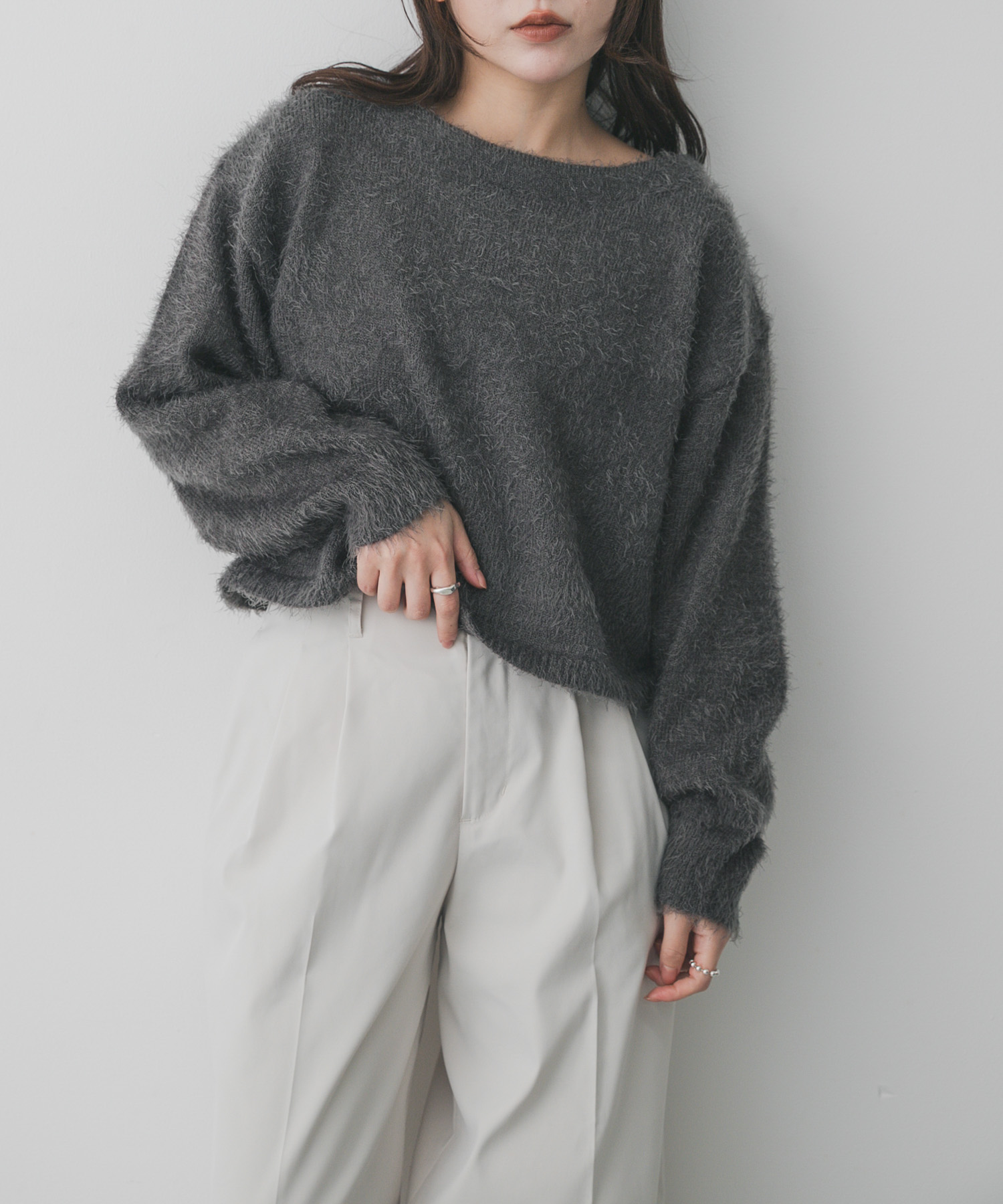 クロップドシャギーセーター