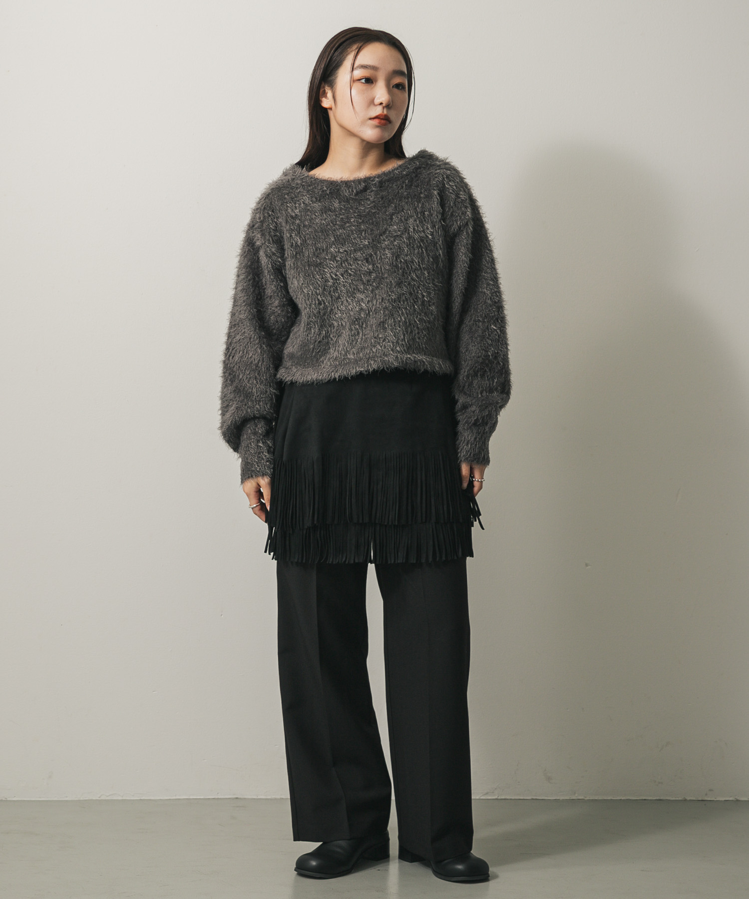 GRAY