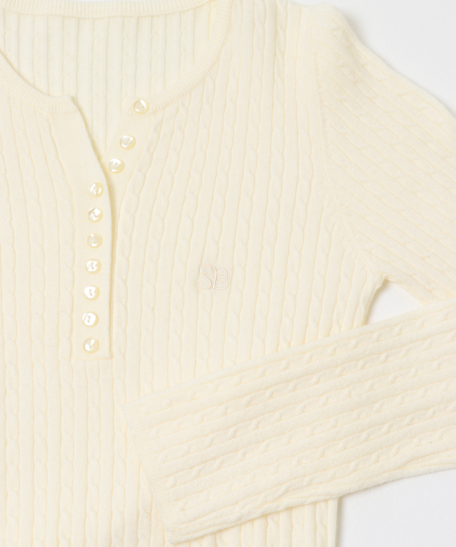 シシュウヘンリーネックミニケーブルセーター IVORY One