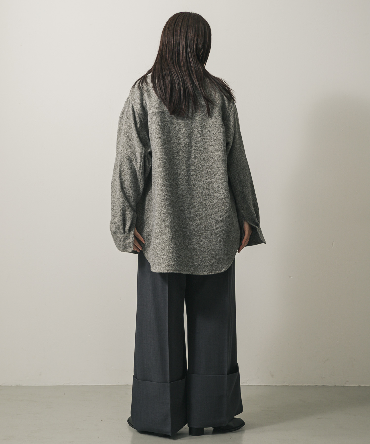GRY×WHT