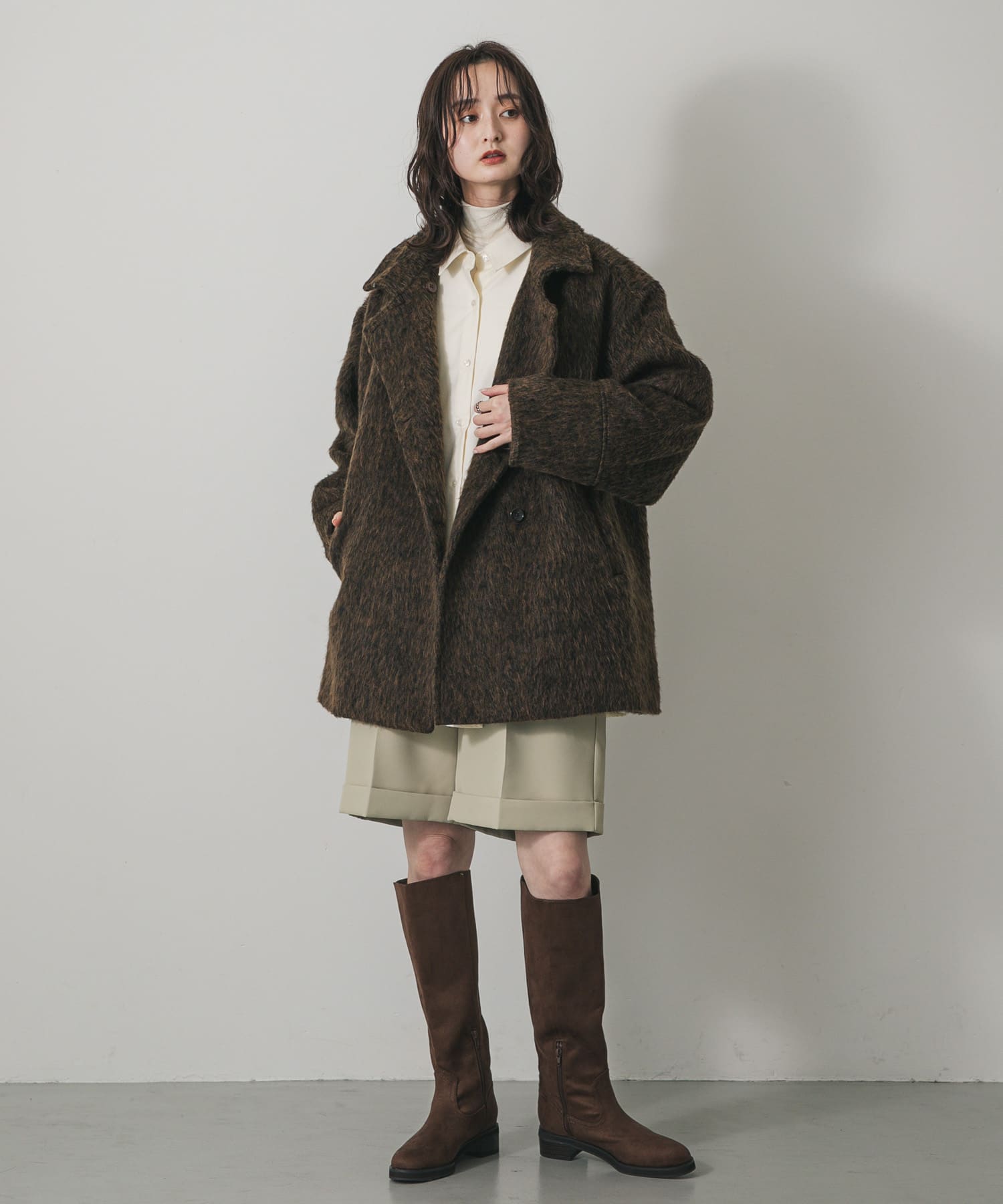 Y.BEIGE