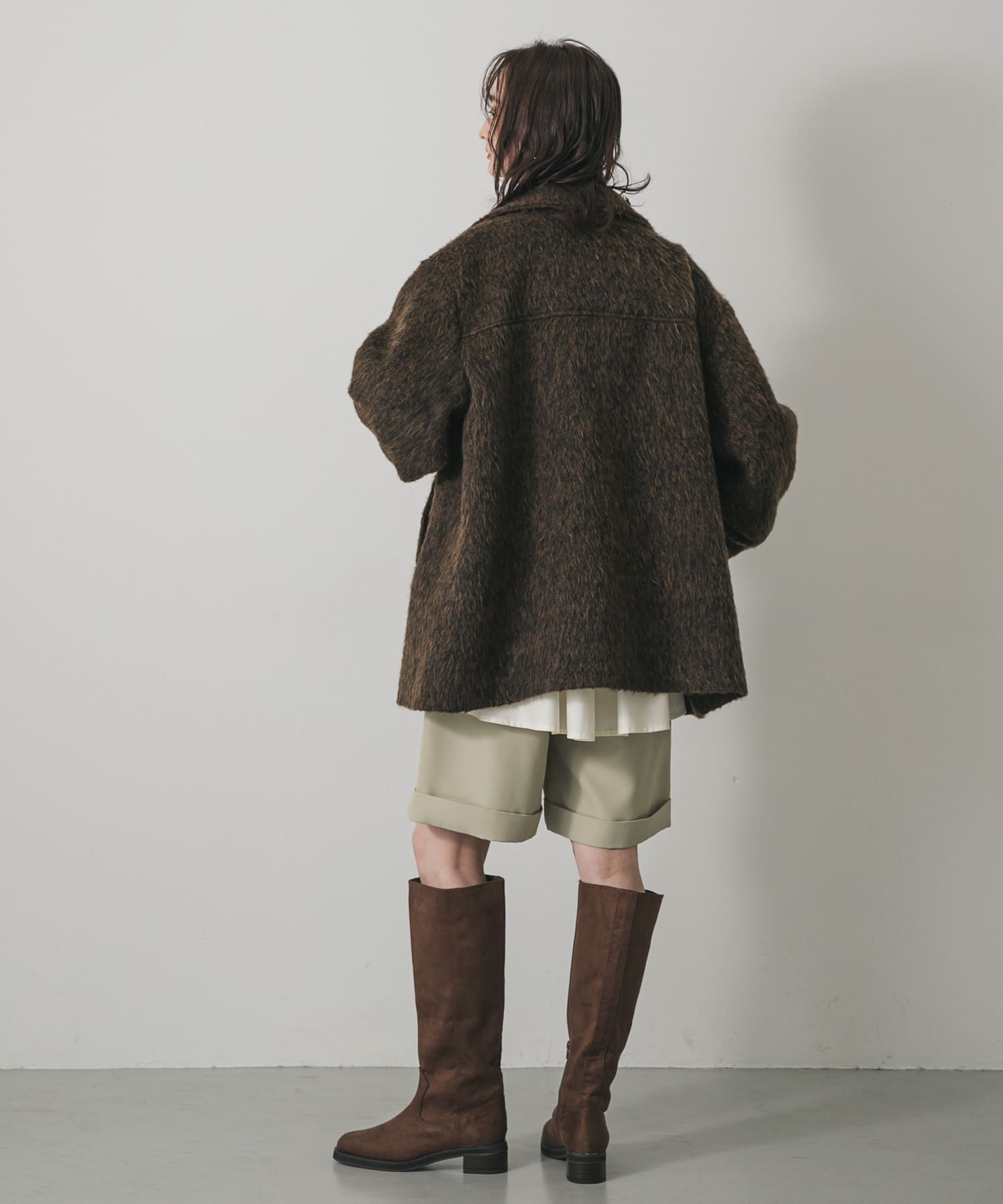 Y.BEIGE