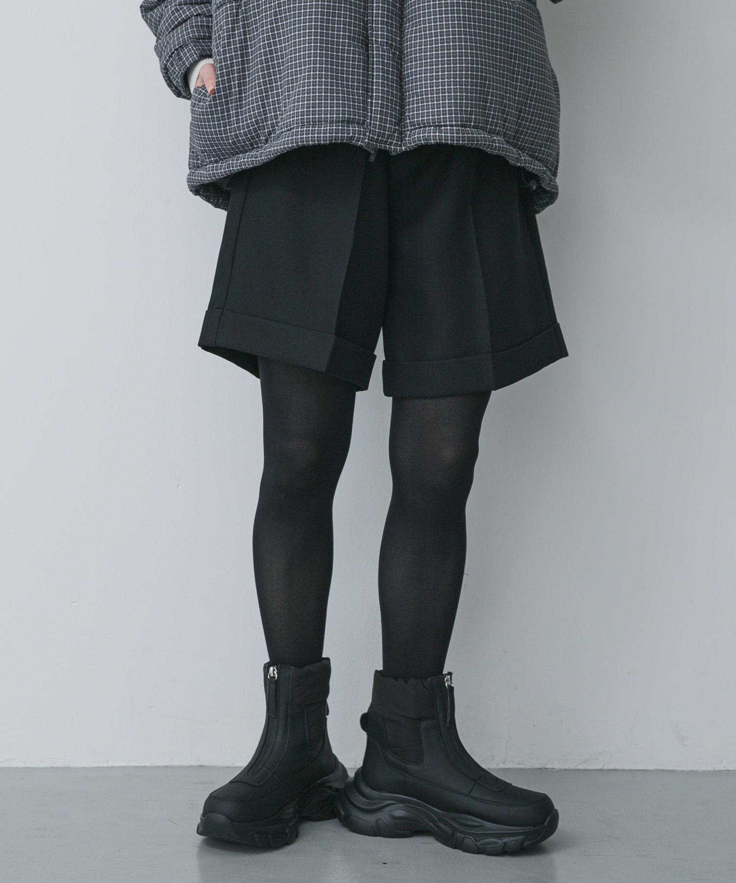 ターンバックハーフパンツ