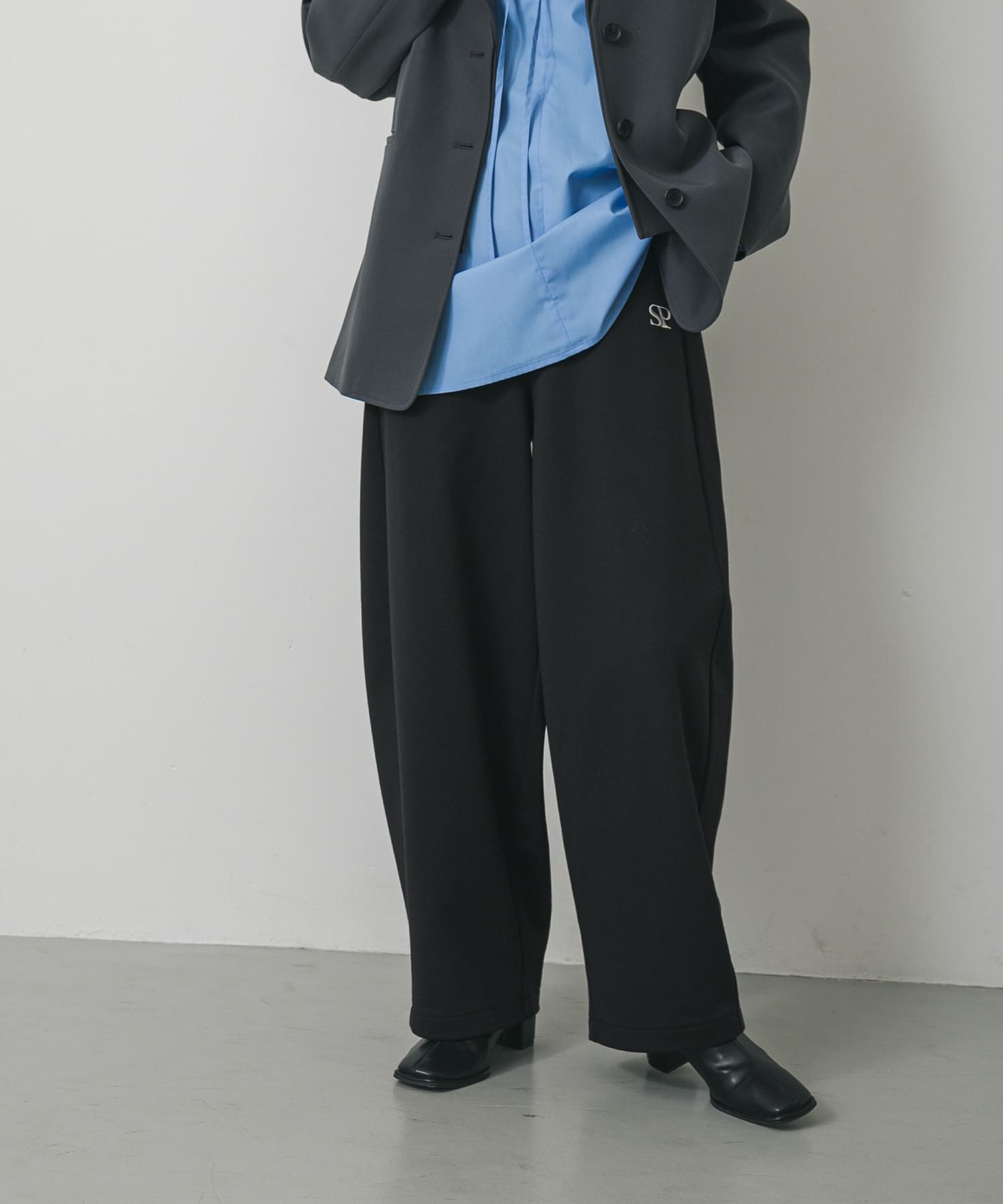 ワンポイントシシュウスウェットパンツ BLACK S