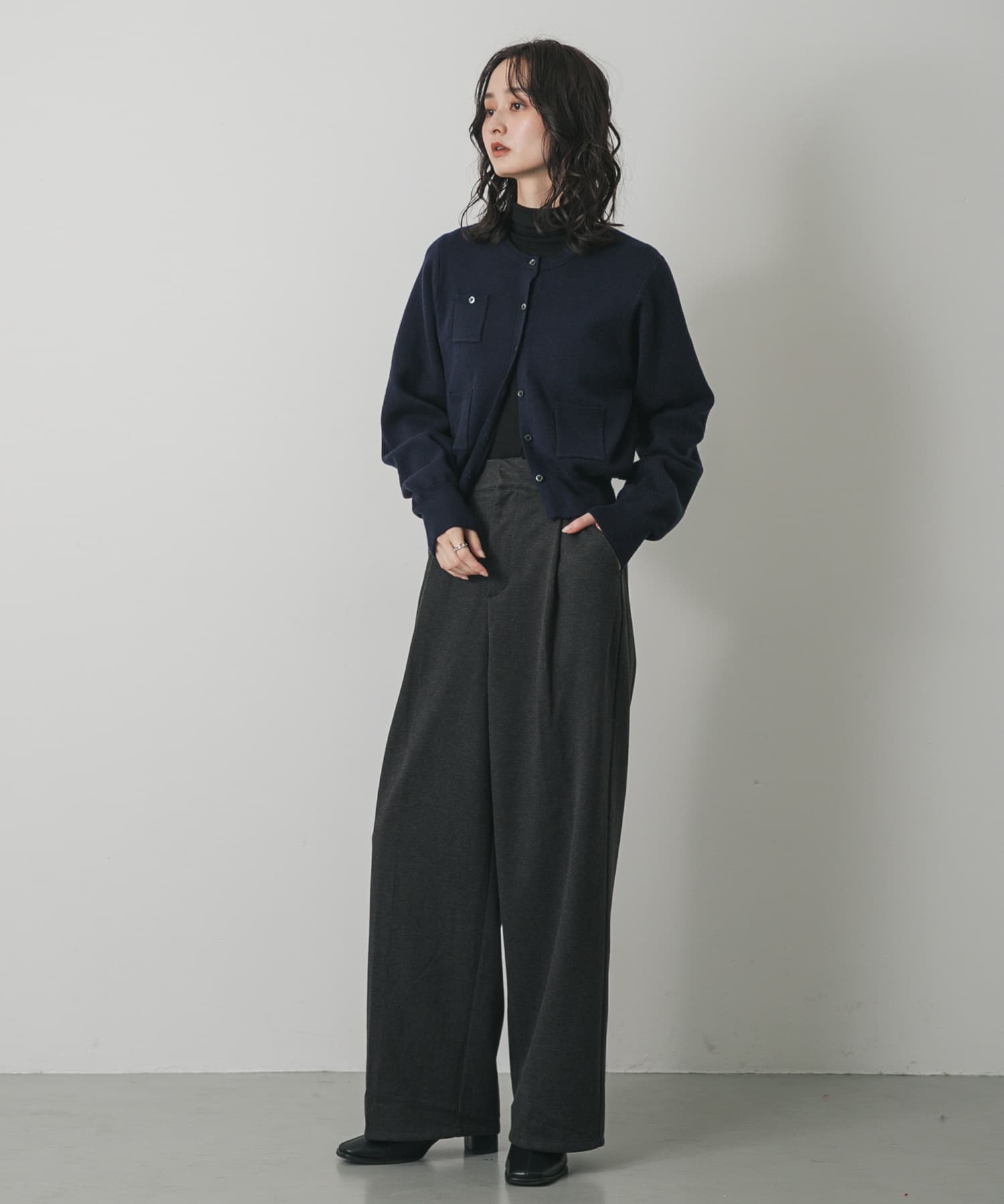 『BLACK, TALLサイズ/WEB限定』ジャージーストレートスラックス CHARCOAL S