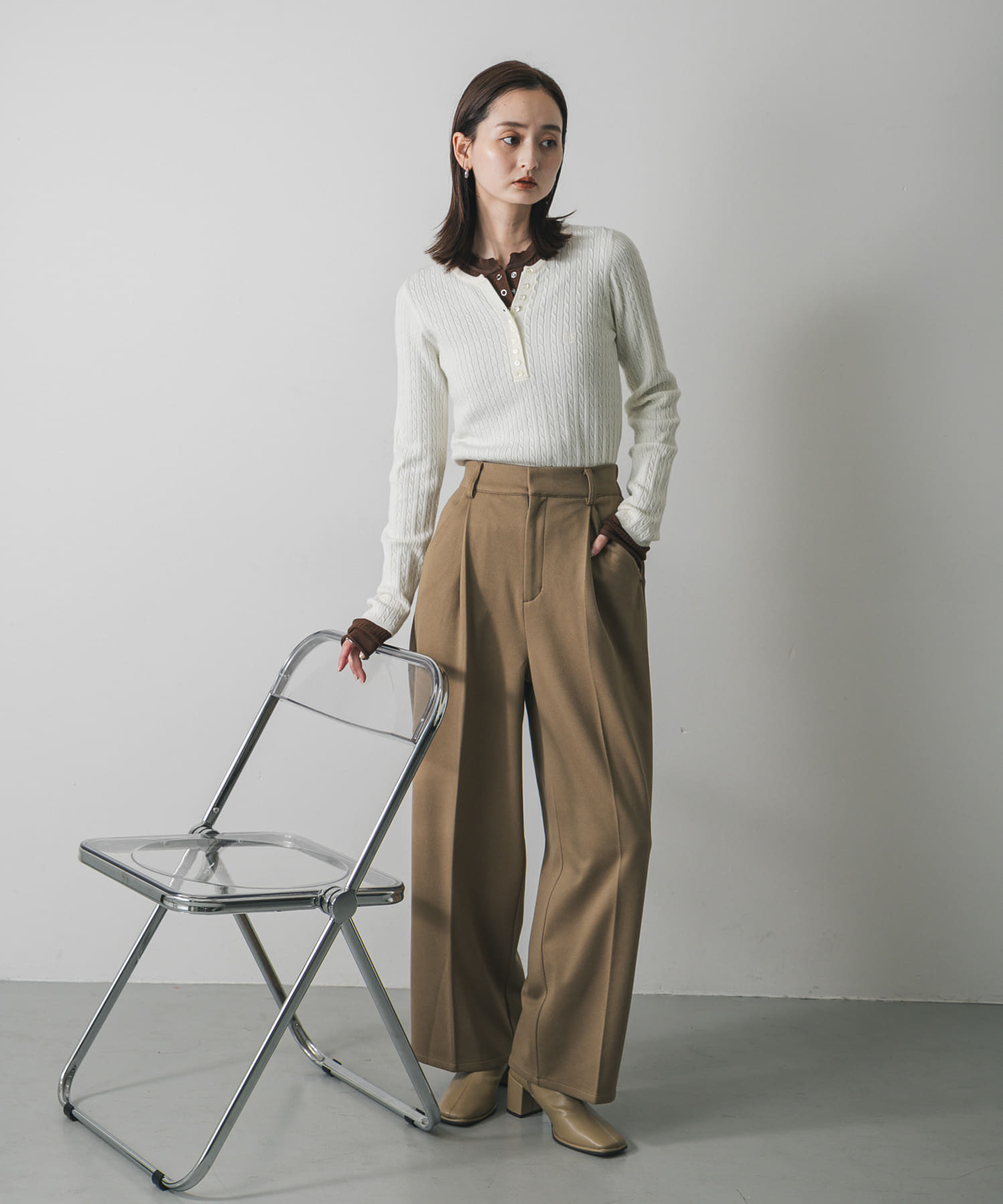 BEIGE