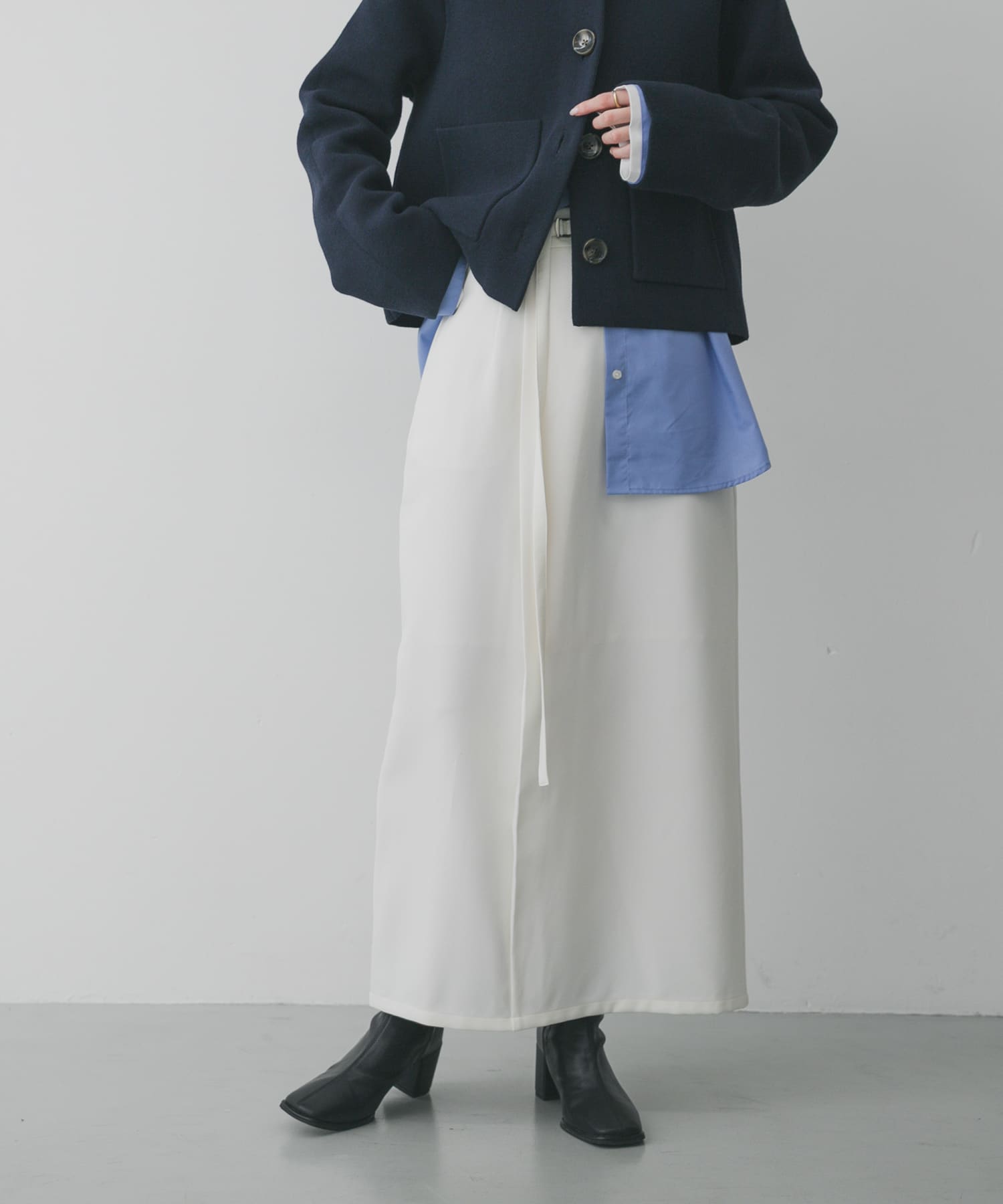 ベルトデザインペンシルスカート