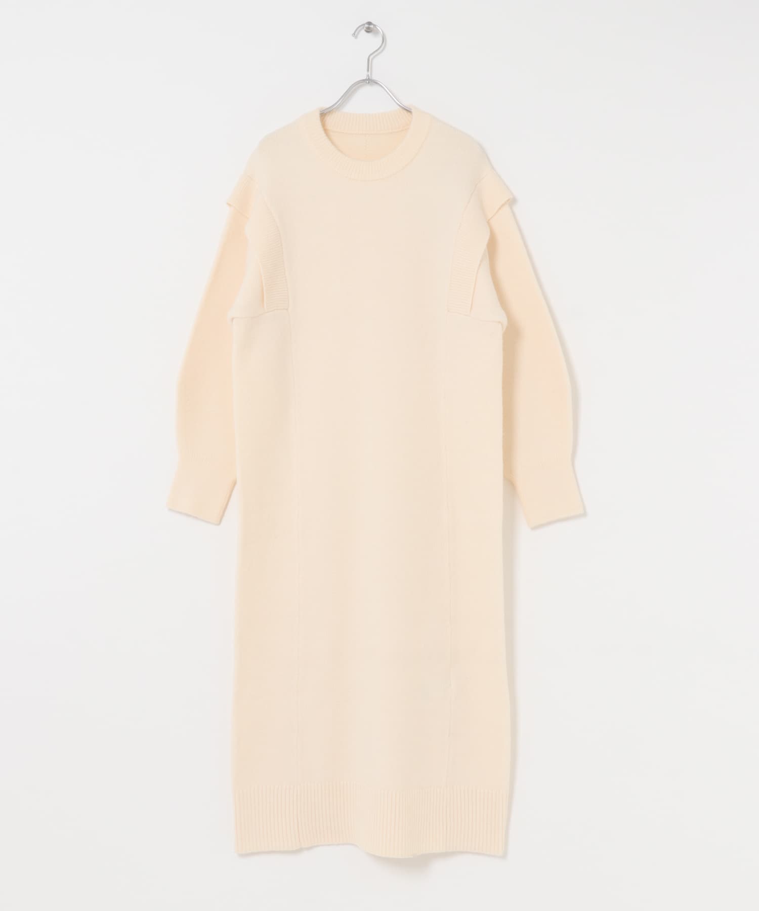 ショルダータックニットワンピース IVORY One