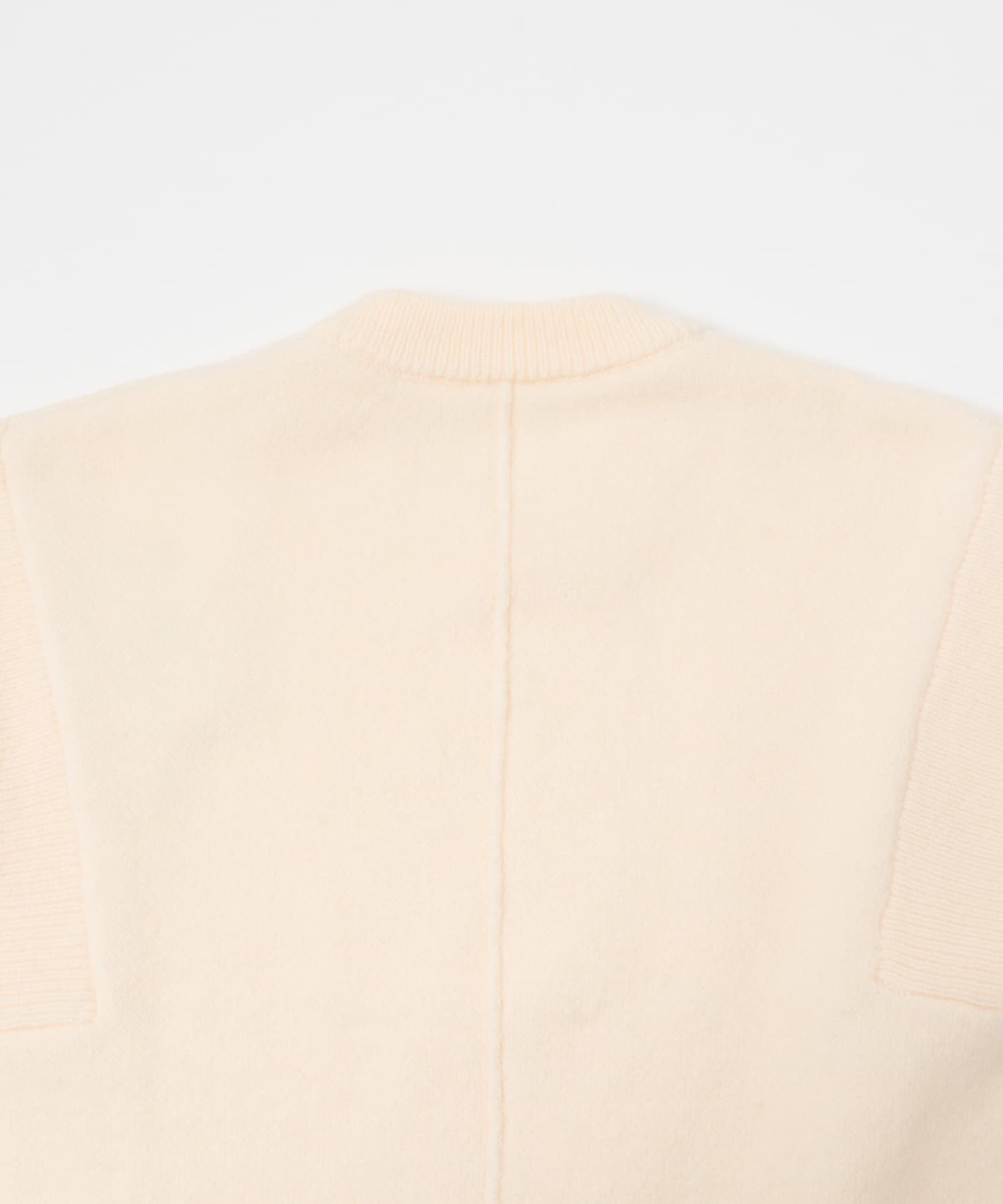 ショルダータックニットワンピース IVORY One