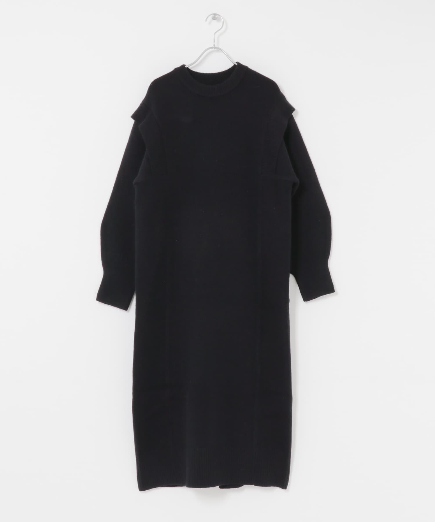 ショルダータックニットワンピース BLACK One