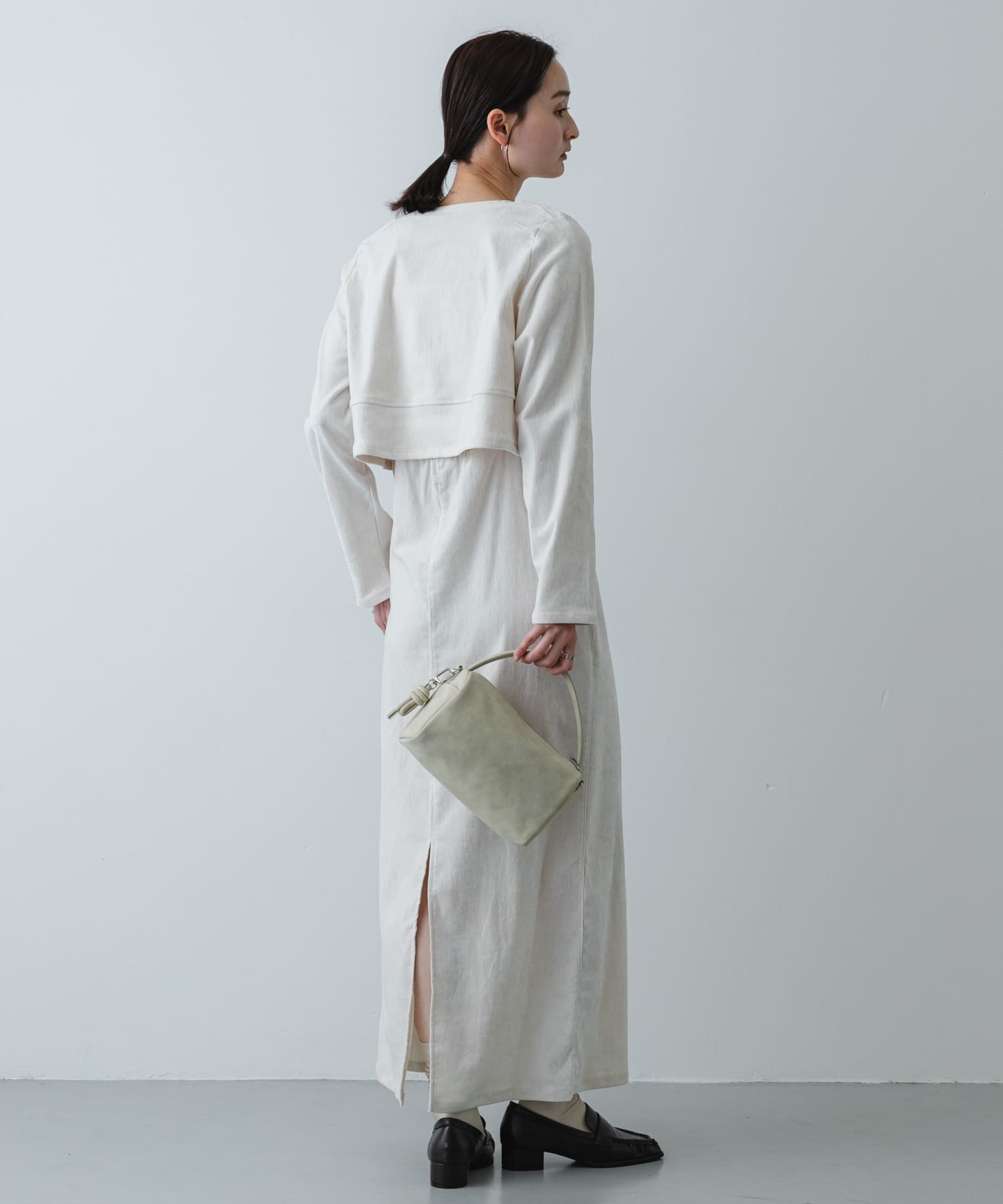 IVORY