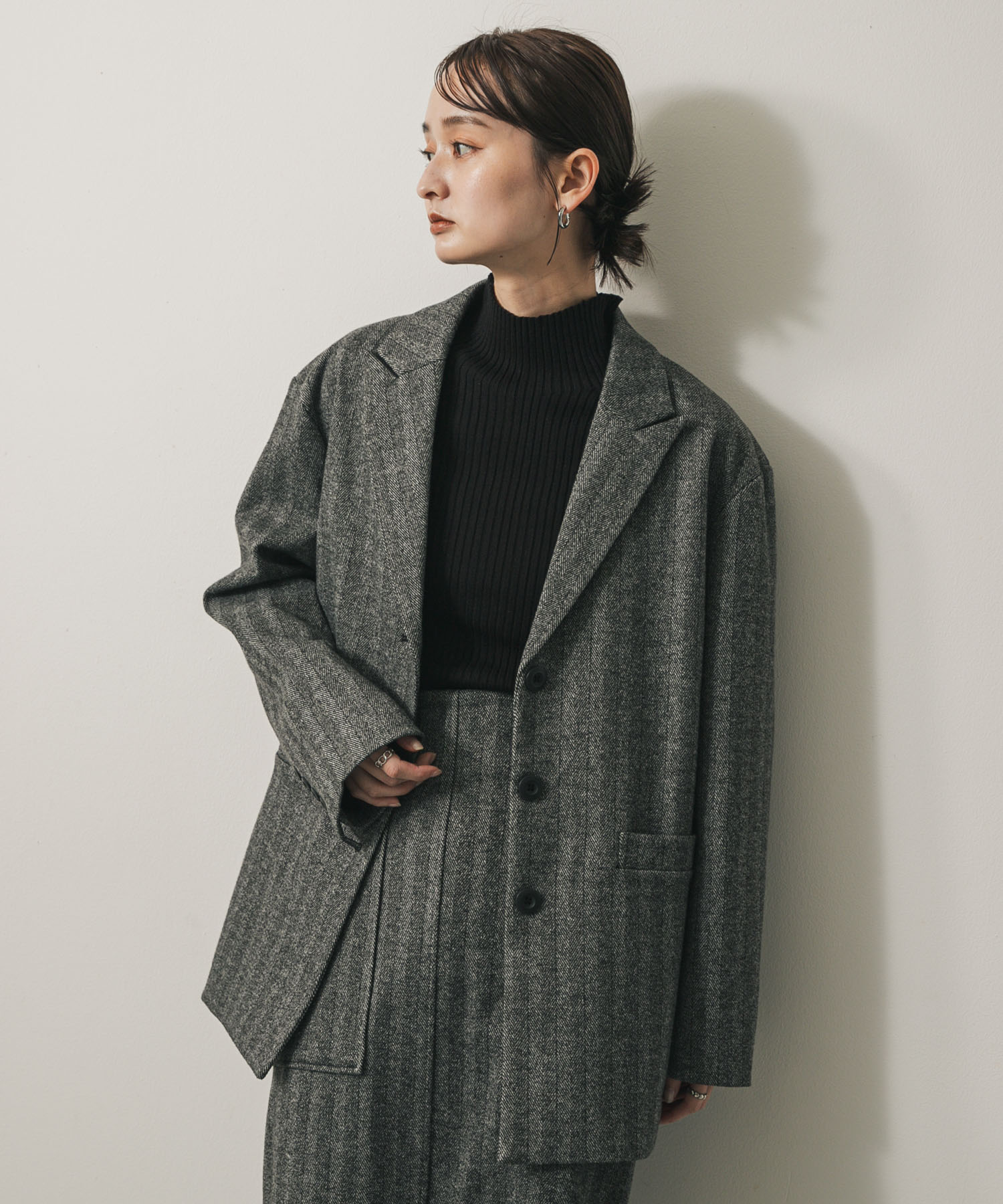 BLK×WHT