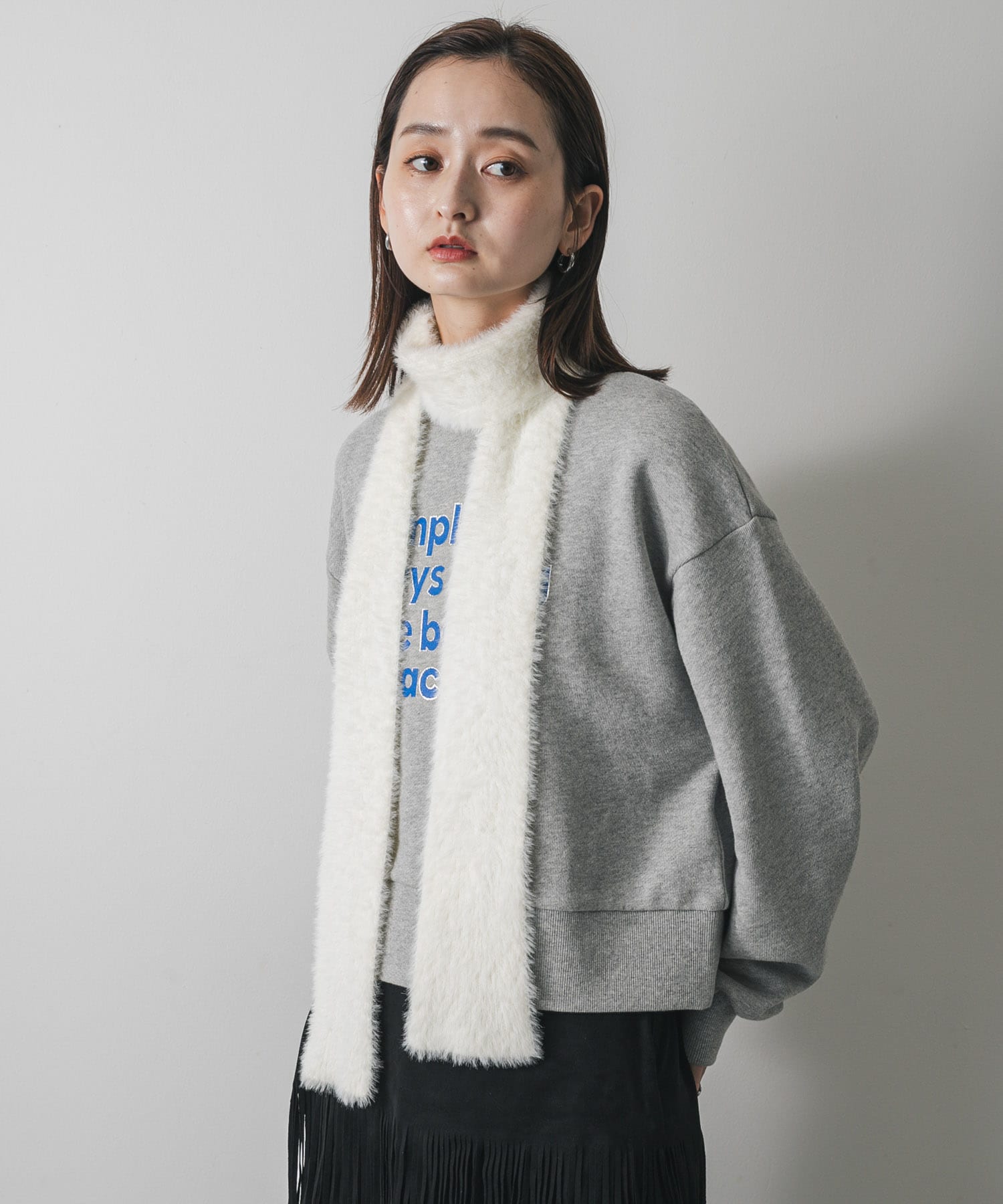 シャギーナローストール OFF WHITE one