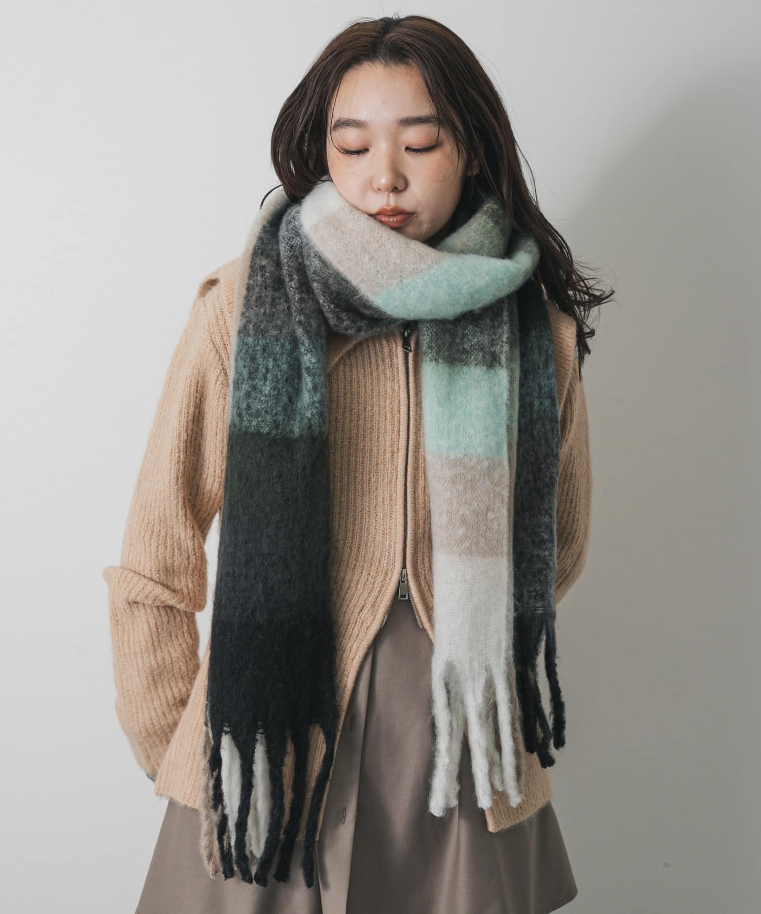 ボリュームチェックストール GRAY One