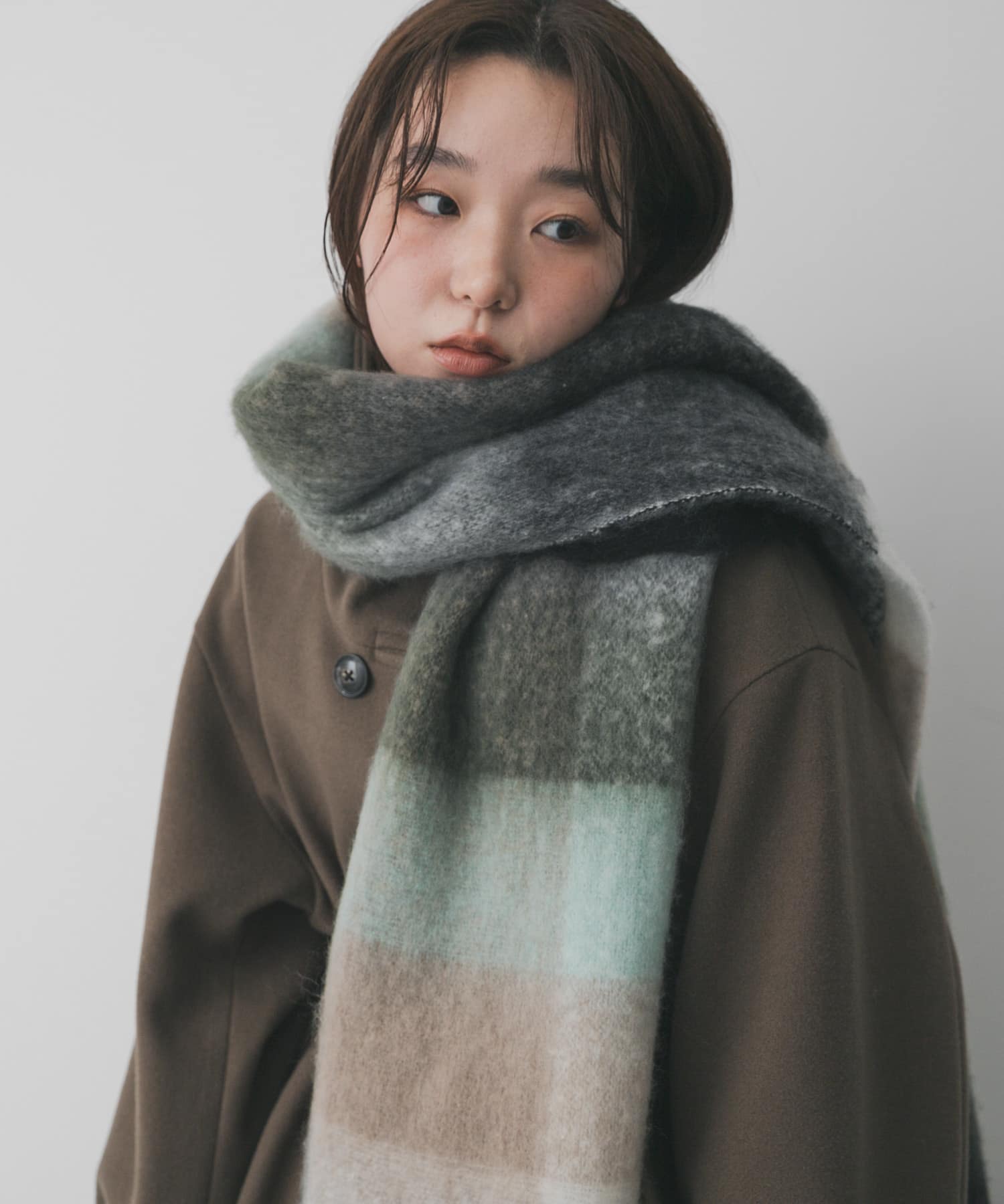 ボリュームチェックストール GRAY One