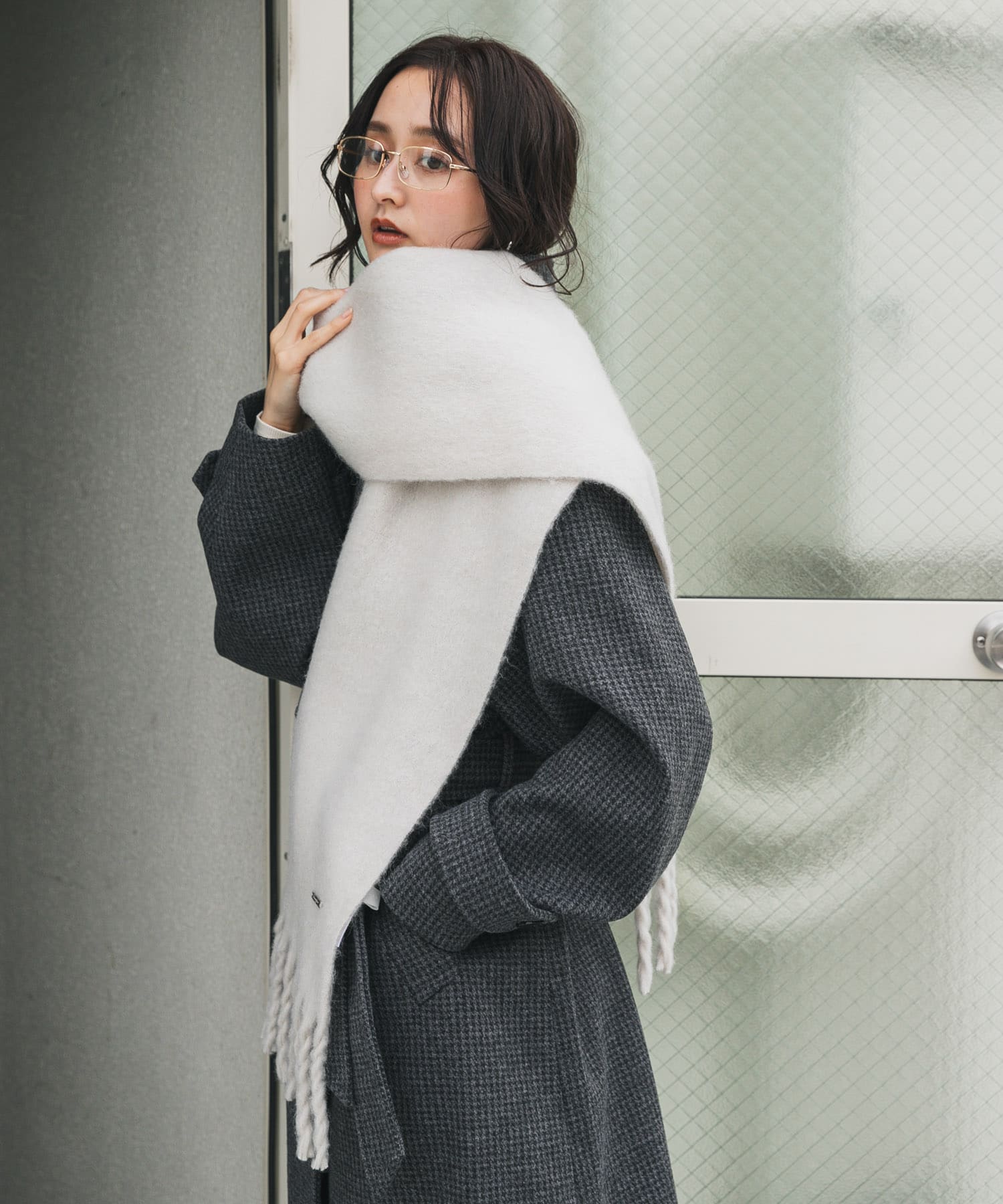 モヘアライクストール GREIGE one